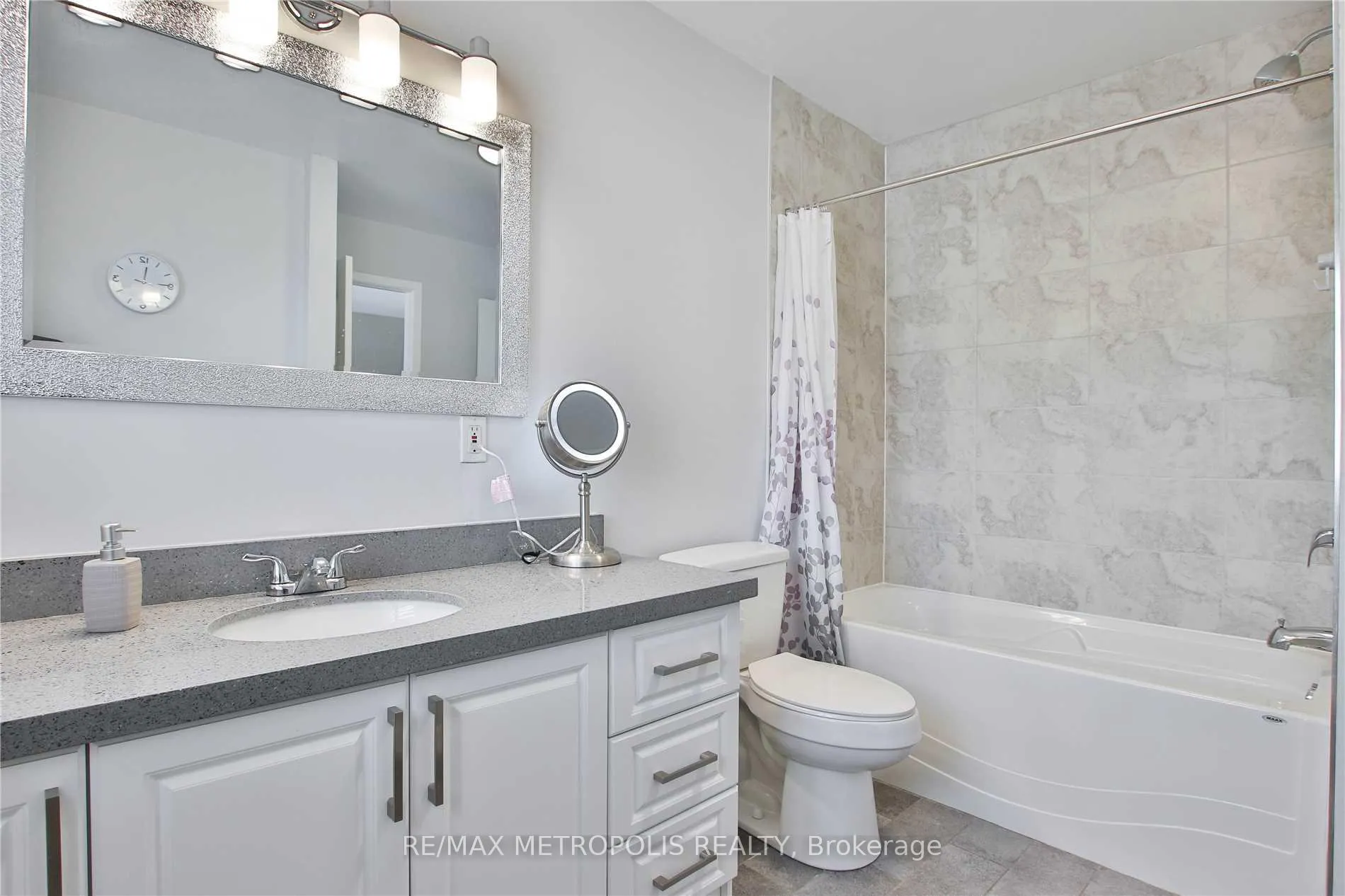Photo 17 of Unit 1, 17 Clover Ridge Drive W, Ajax, South West — HOMEH