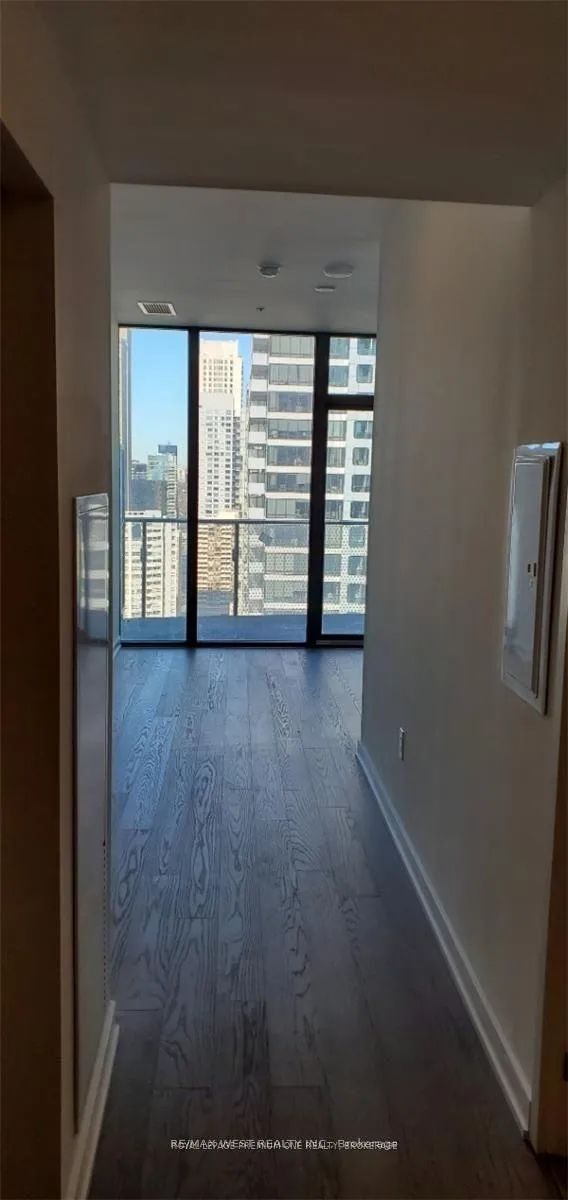 Photo 4 of Unit 2910, 11 Wellesley Street W, Toronto, Bay Street Corridor — HOMEH