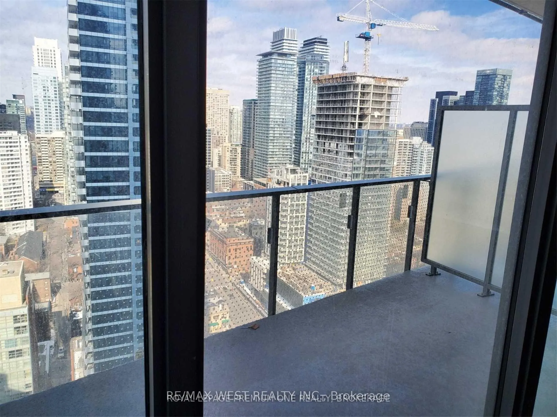 Photo 7 of Unit 2910, 11 Wellesley Street W, Toronto, Bay Street Corridor — HOMEH