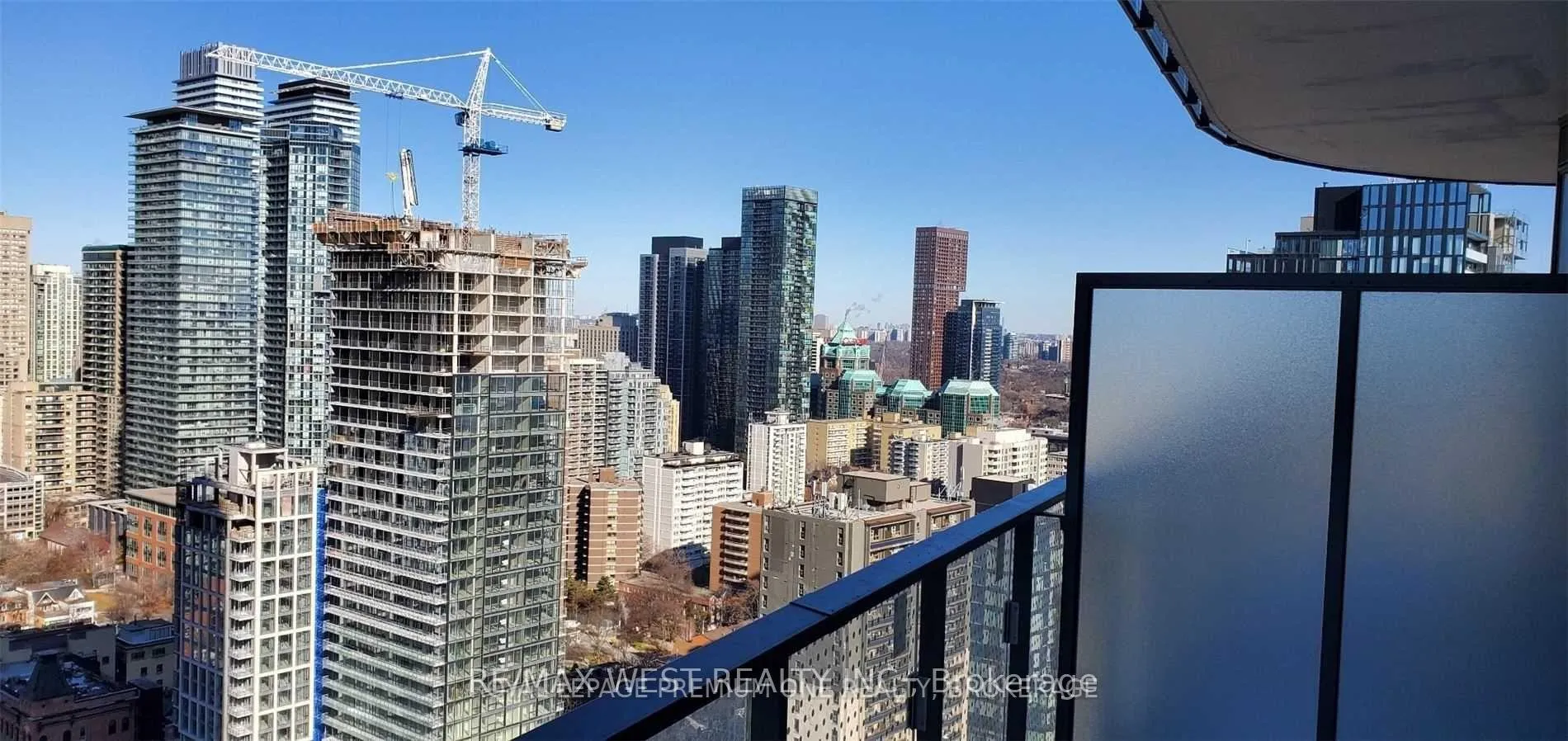 Photo 9 of Unit 2910, 11 Wellesley Street W, Toronto, Bay Street Corridor — HOMEH