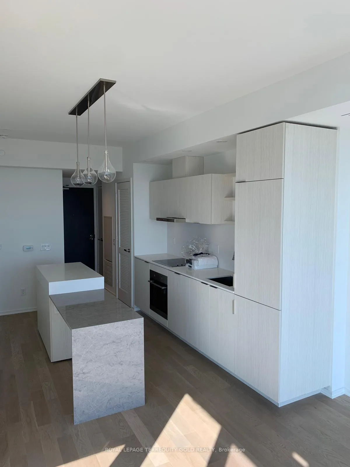Photo 12 of Unit 3705, 16 Bonnycastle Street E, Toronto, Waterfront Communities — HOMEH