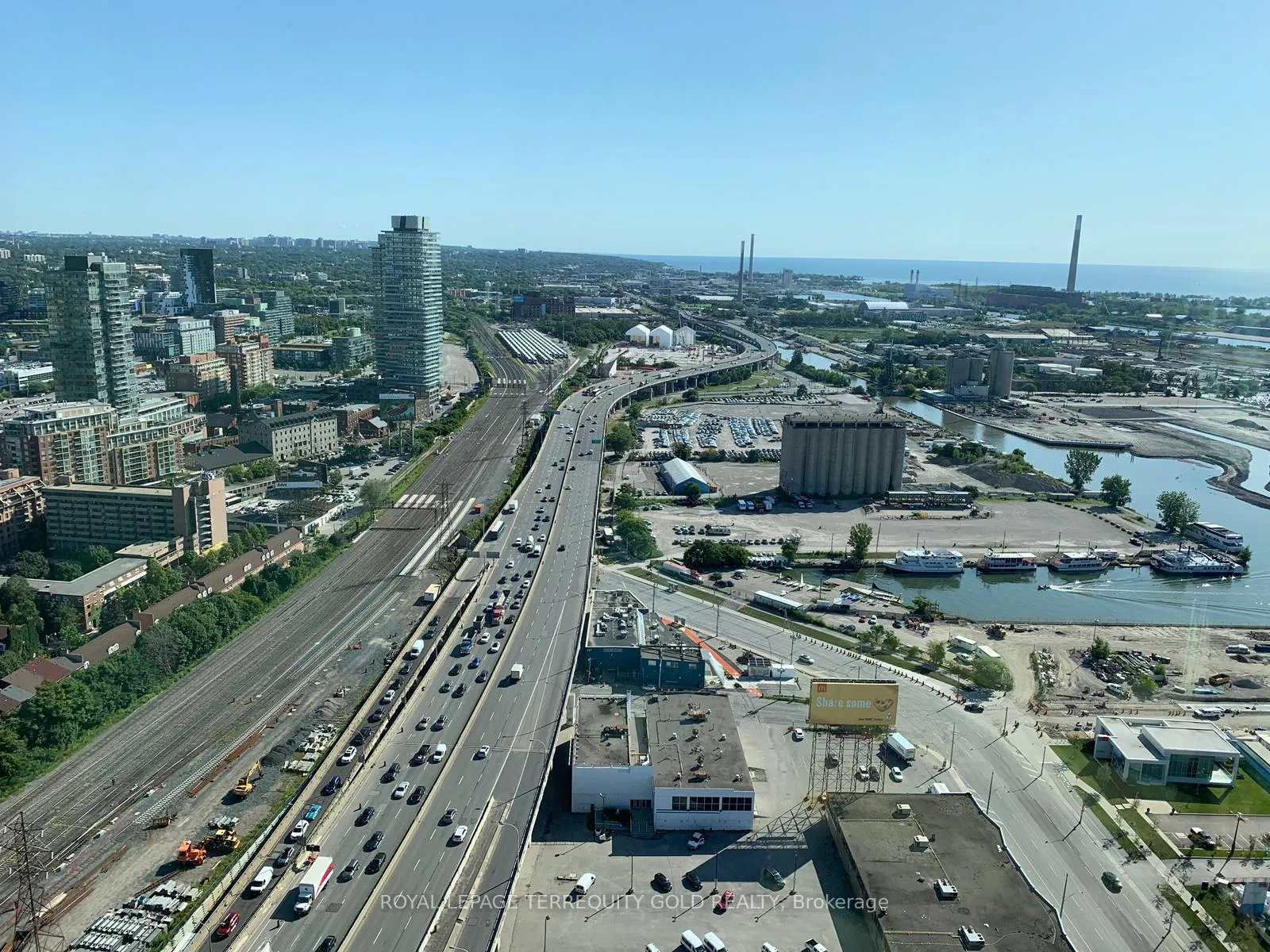 Photo 15 of Unit 3705, 16 Bonnycastle Street E, Toronto, Waterfront Communities — HOMEH