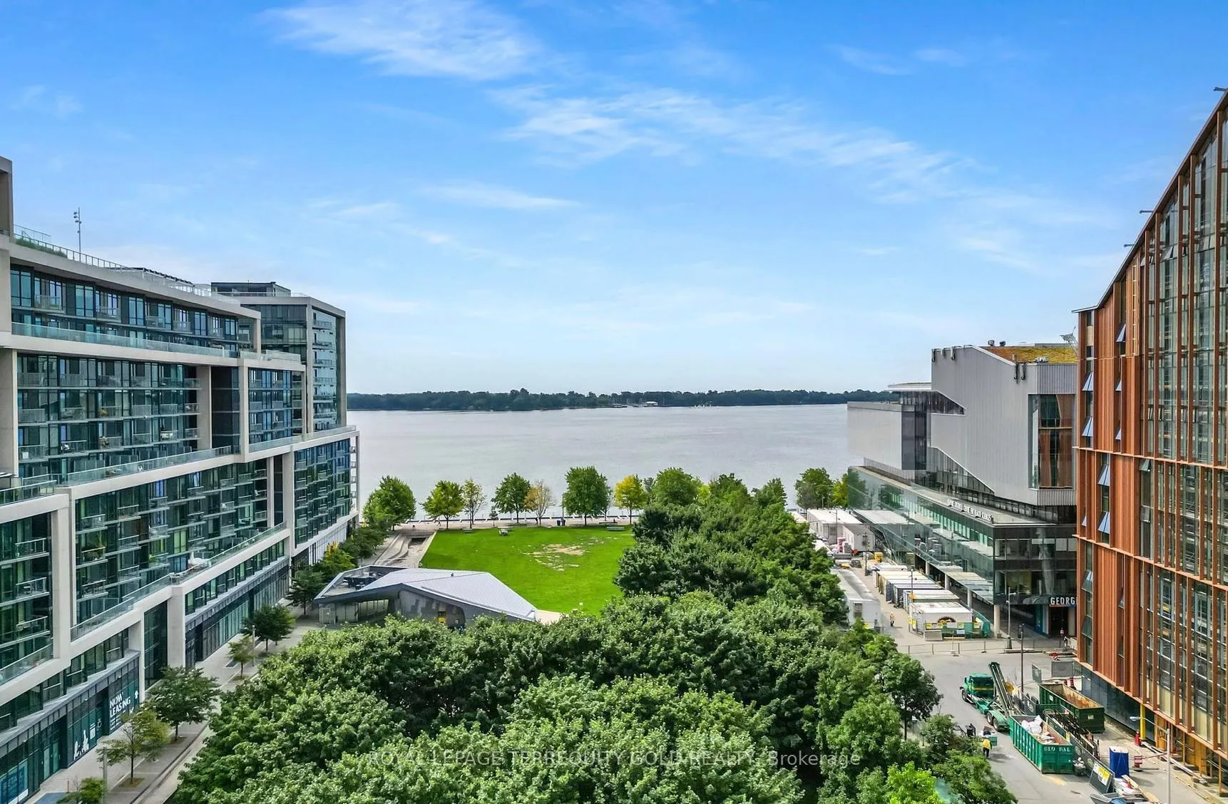 Photo 17 of Unit 3705, 16 Bonnycastle Street E, Toronto, Waterfront Communities — HOMEH