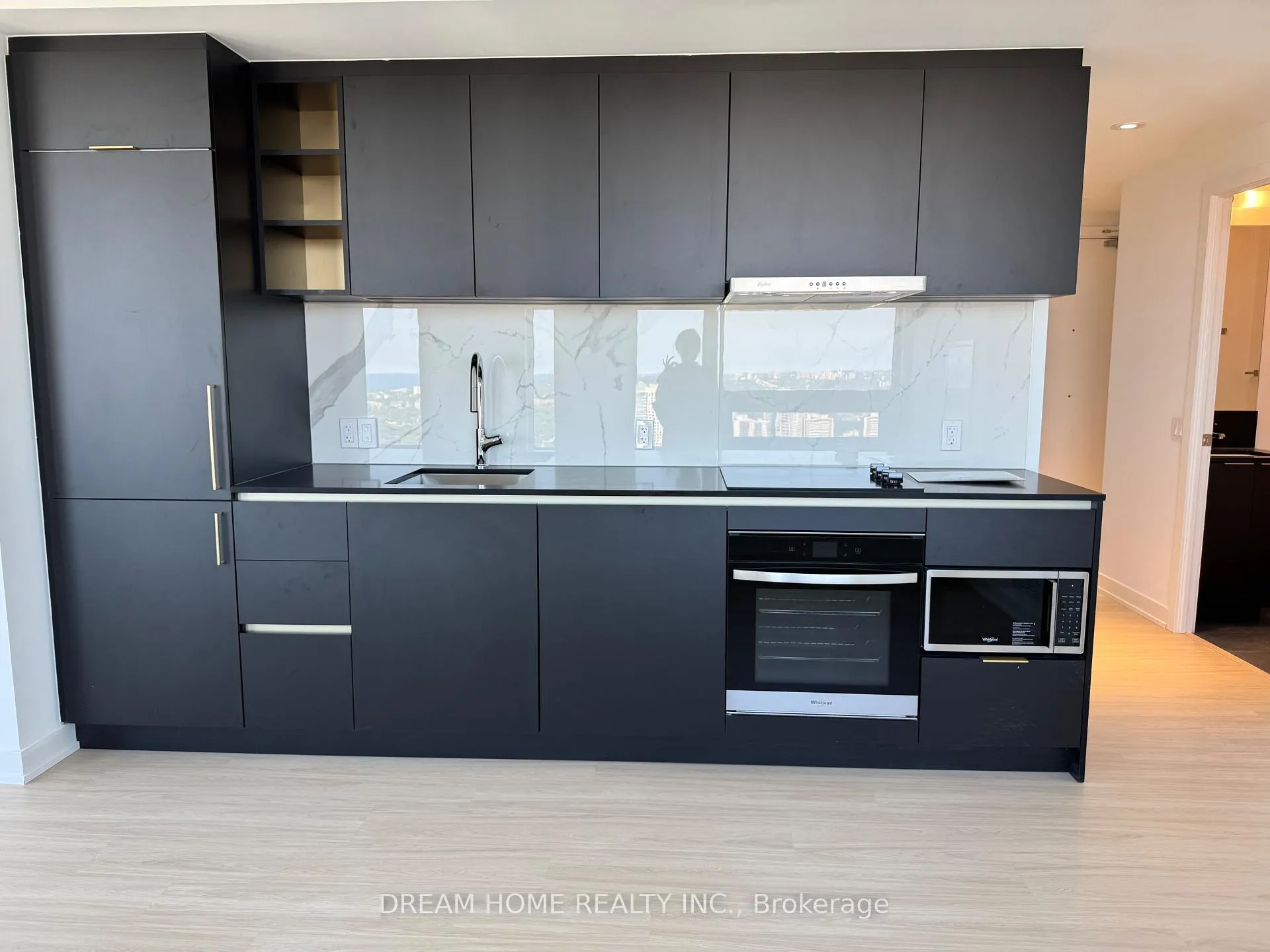 Photo 3 of Unit 5509, 8 Wellesley Street W, Toronto, Bay Street Corridor — HOMEH