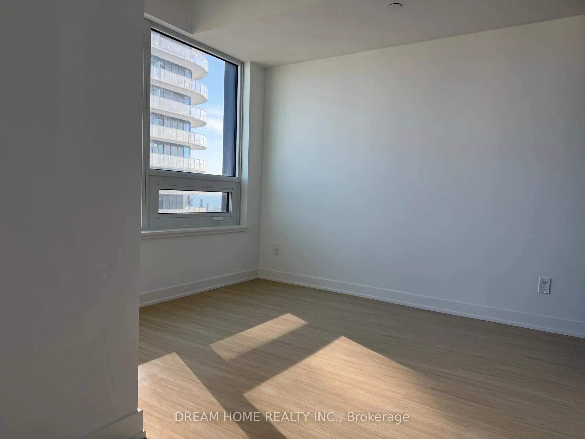 Photo 10 of Unit 5509, 8 Wellesley Street W, Toronto, Bay Street Corridor — HOMEH