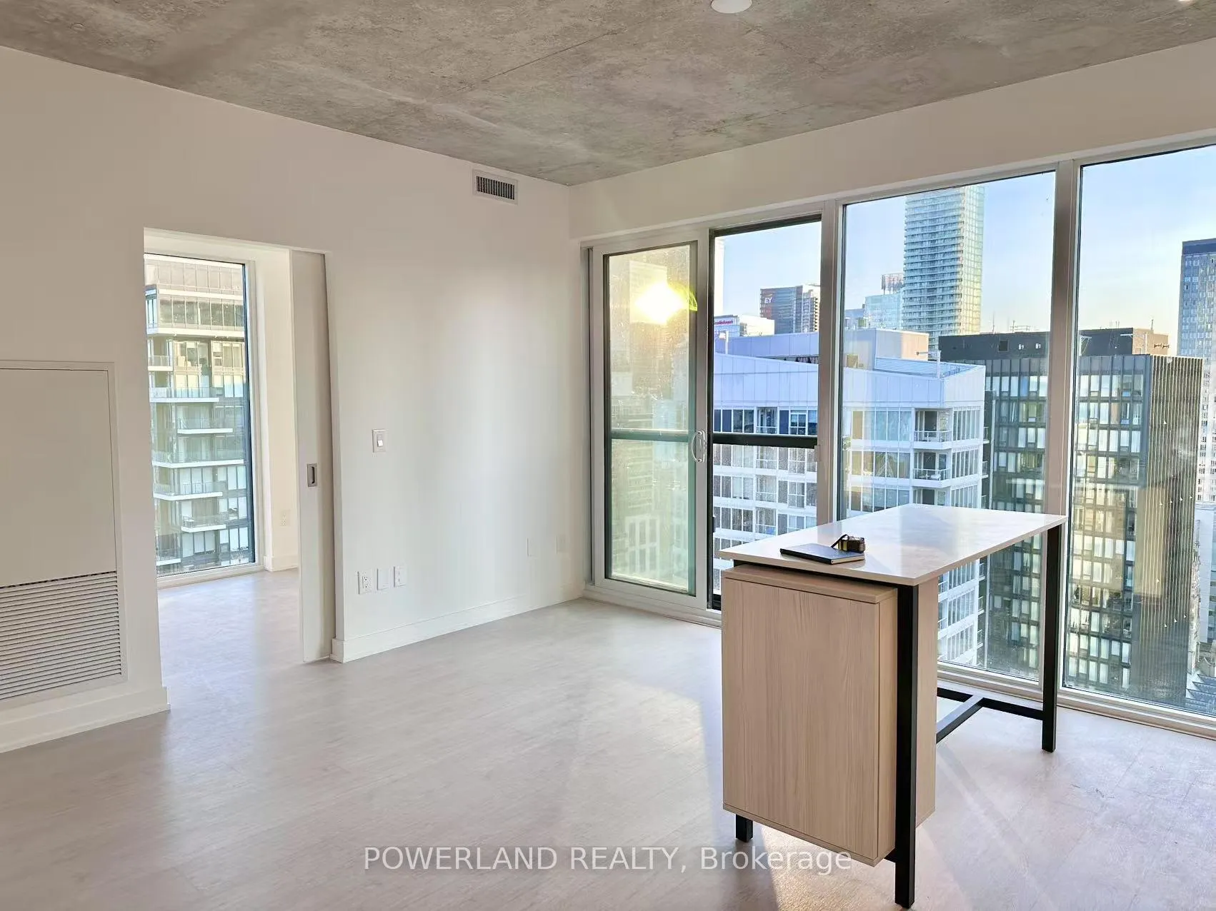 Photo 5 of Unit 2704, 65 Mutual Street, Toronto, Church-Yonge Corridor — HOMEH