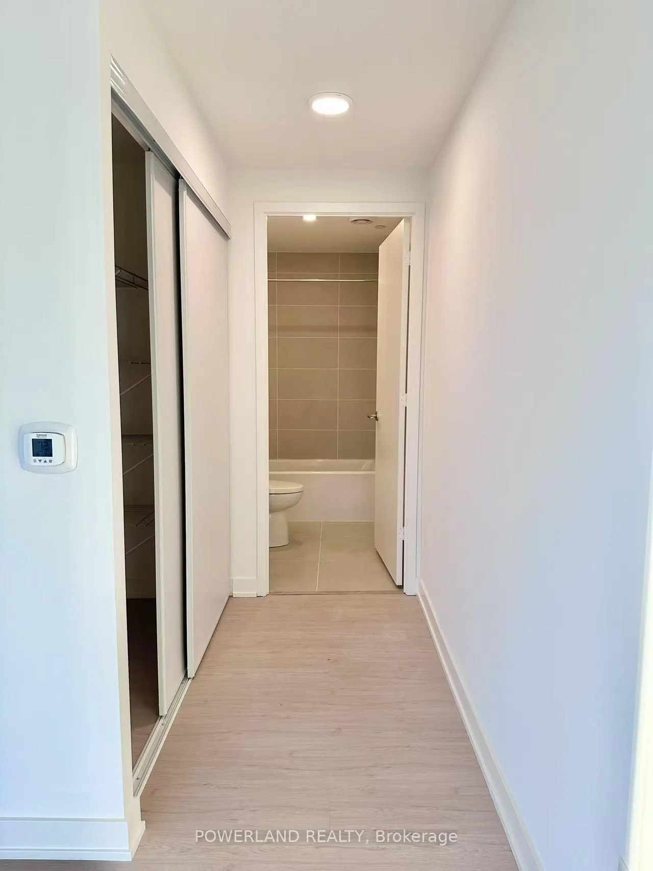 Photo 10 of Unit 2704, 65 Mutual Street, Toronto, Church-Yonge Corridor — HOMEH