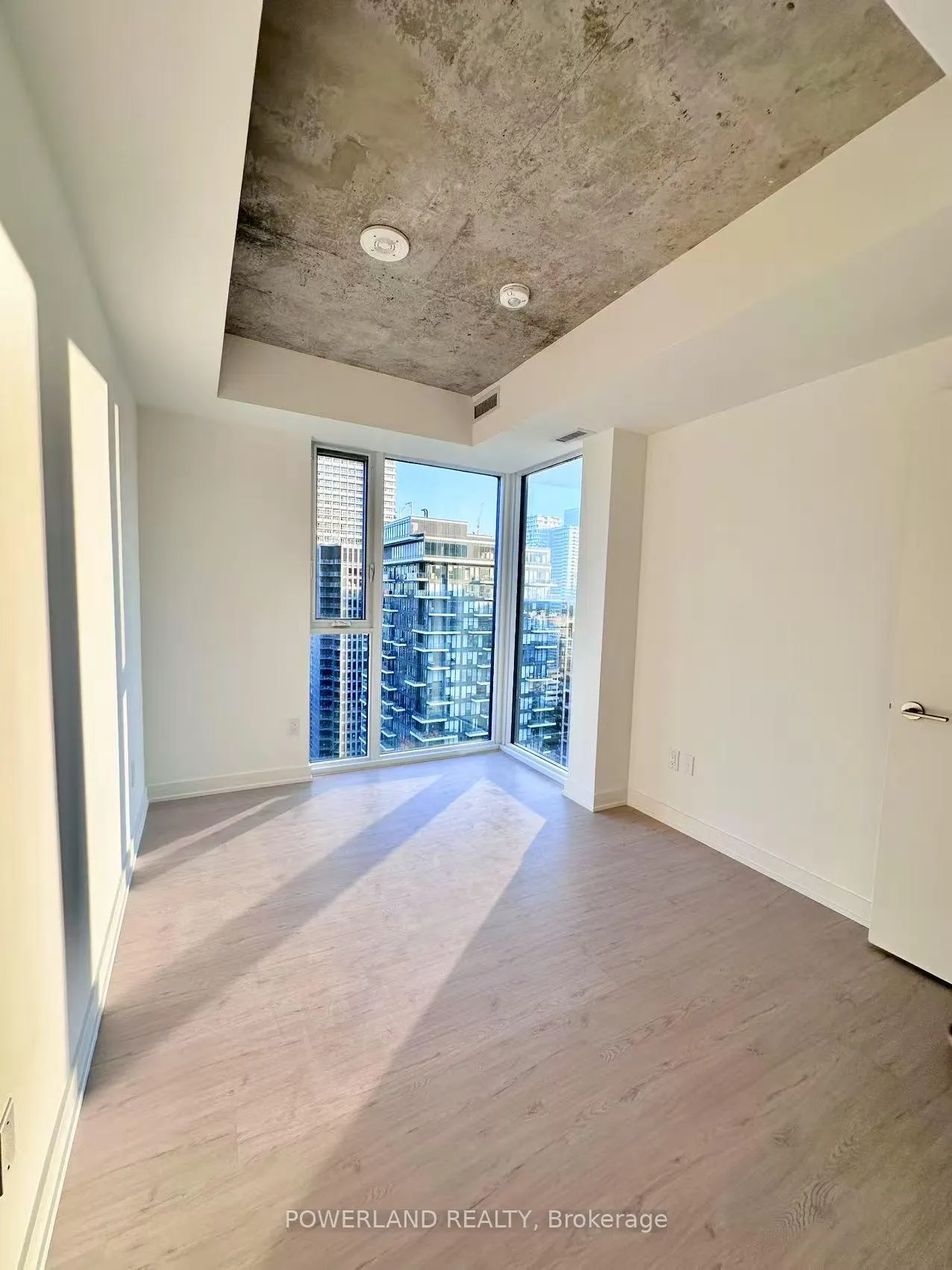 Photo 11 of Unit 2704, 65 Mutual Street, Toronto, Church-Yonge Corridor — HOMEH