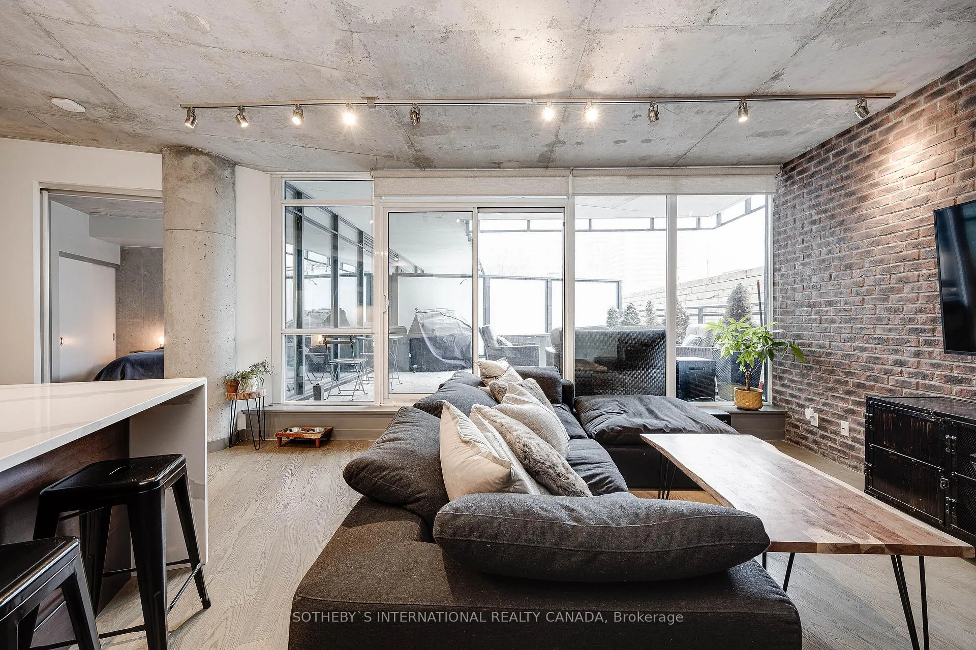 Photo 8 of Unit 202, 318 King Street E, Toronto, Church-Yonge Corridor — HOMEH