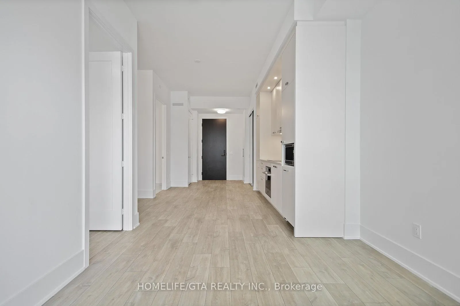 Photo 14 of Unit 2408, 470 Front Street W, Toronto, Waterfront Communities — HOMEH
