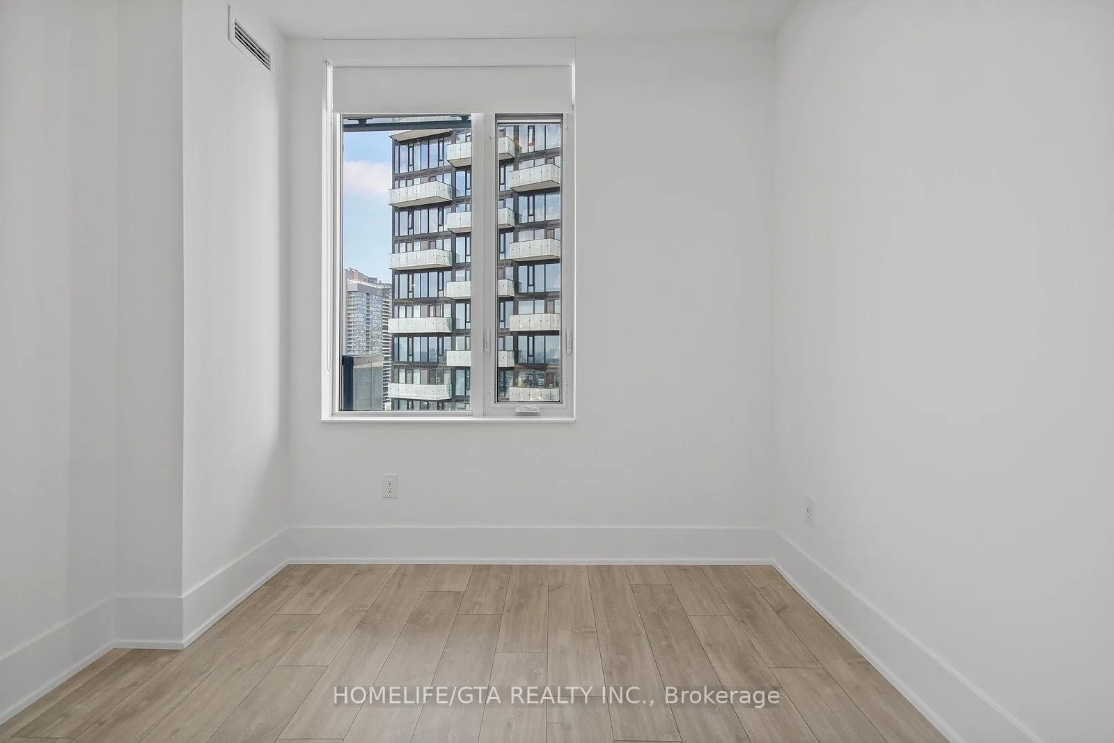 Photo 17 of Unit 2408, 470 Front Street W, Toronto, Waterfront Communities — HOMEH