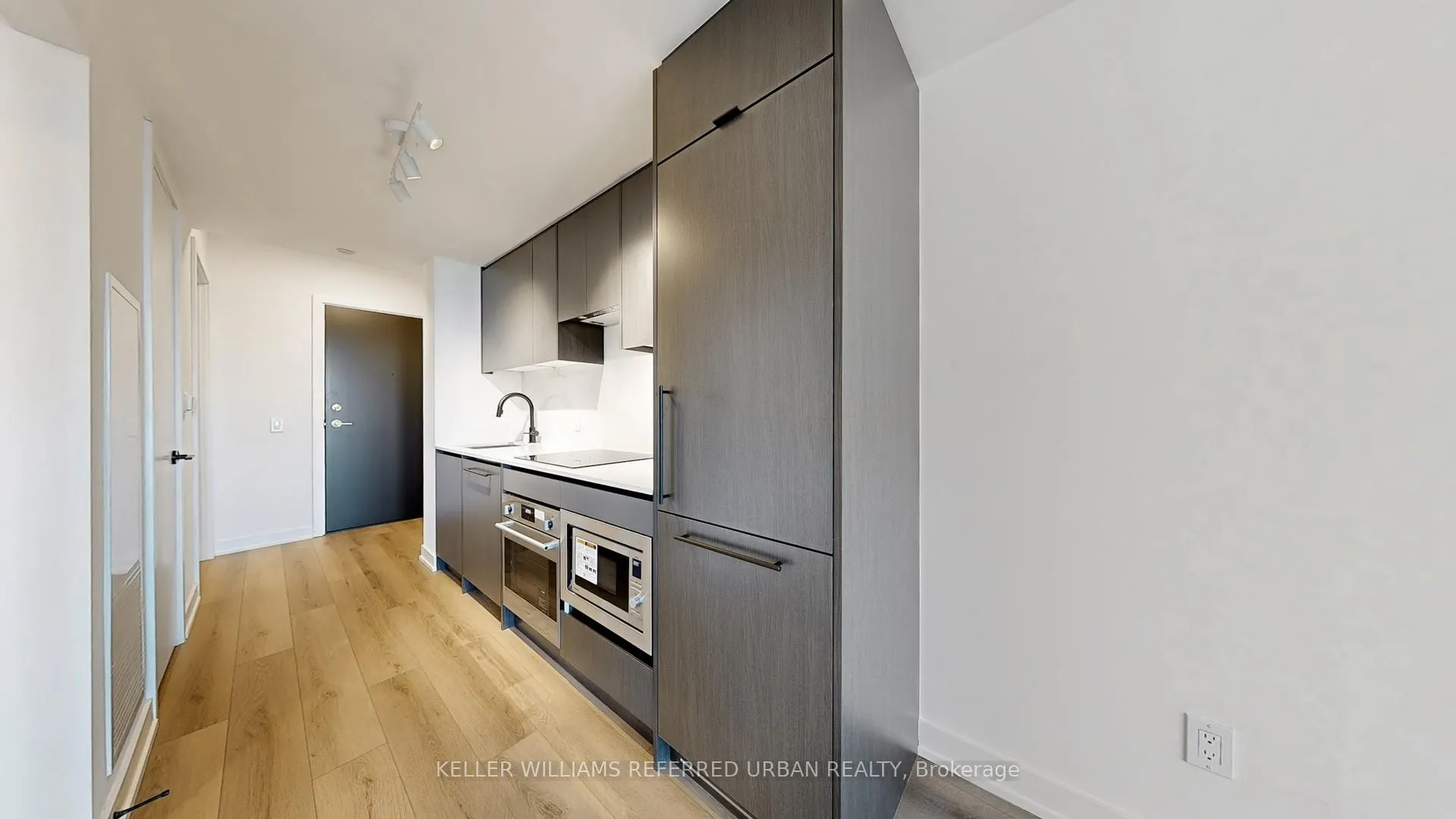 Photo 6 of Unit 606, 5 Lakeview Avenue, Toronto, Trinity-Bellwoods — HOMEH