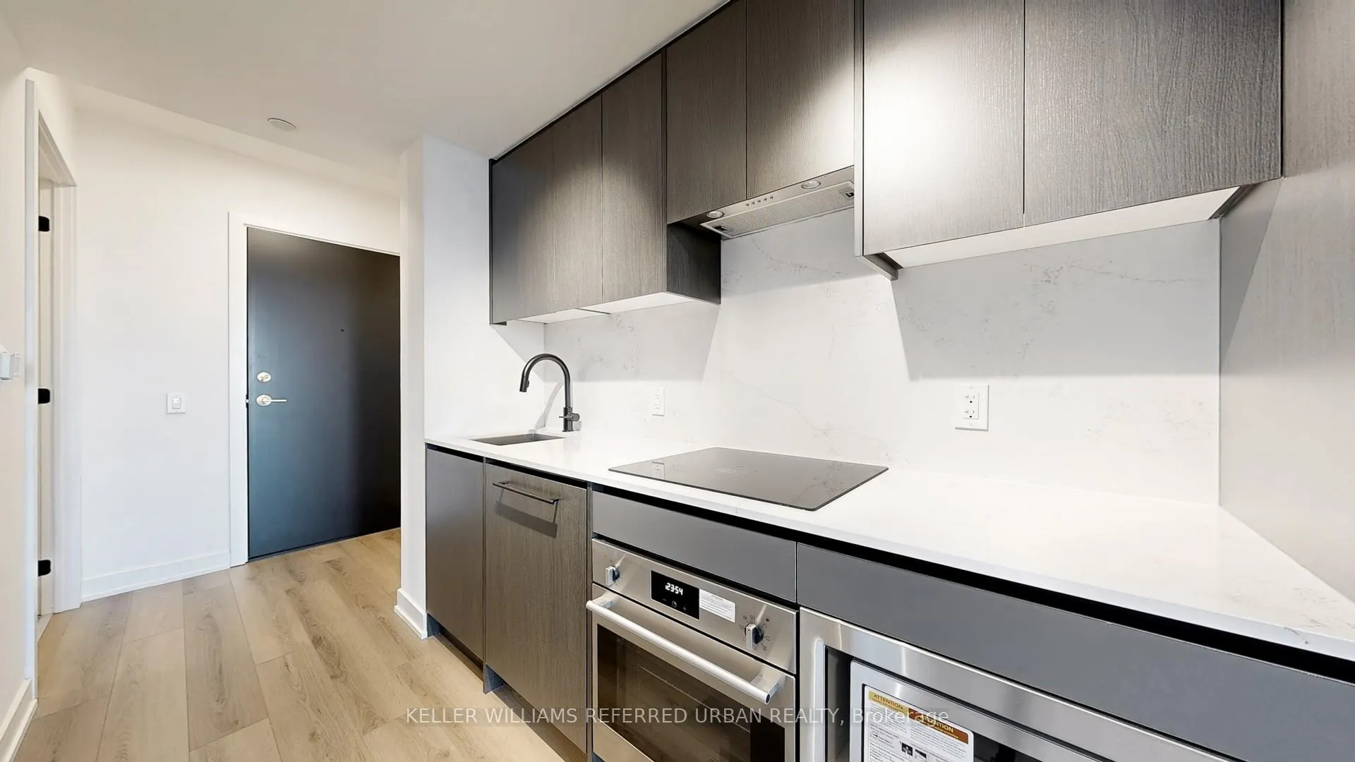 Photo 9 of Unit 606, 5 Lakeview Avenue, Toronto, Trinity-Bellwoods — HOMEH