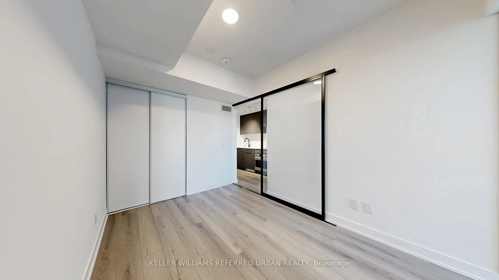 Photo 12 of Unit 606, 5 Lakeview Avenue, Toronto, Trinity-Bellwoods — HOMEH