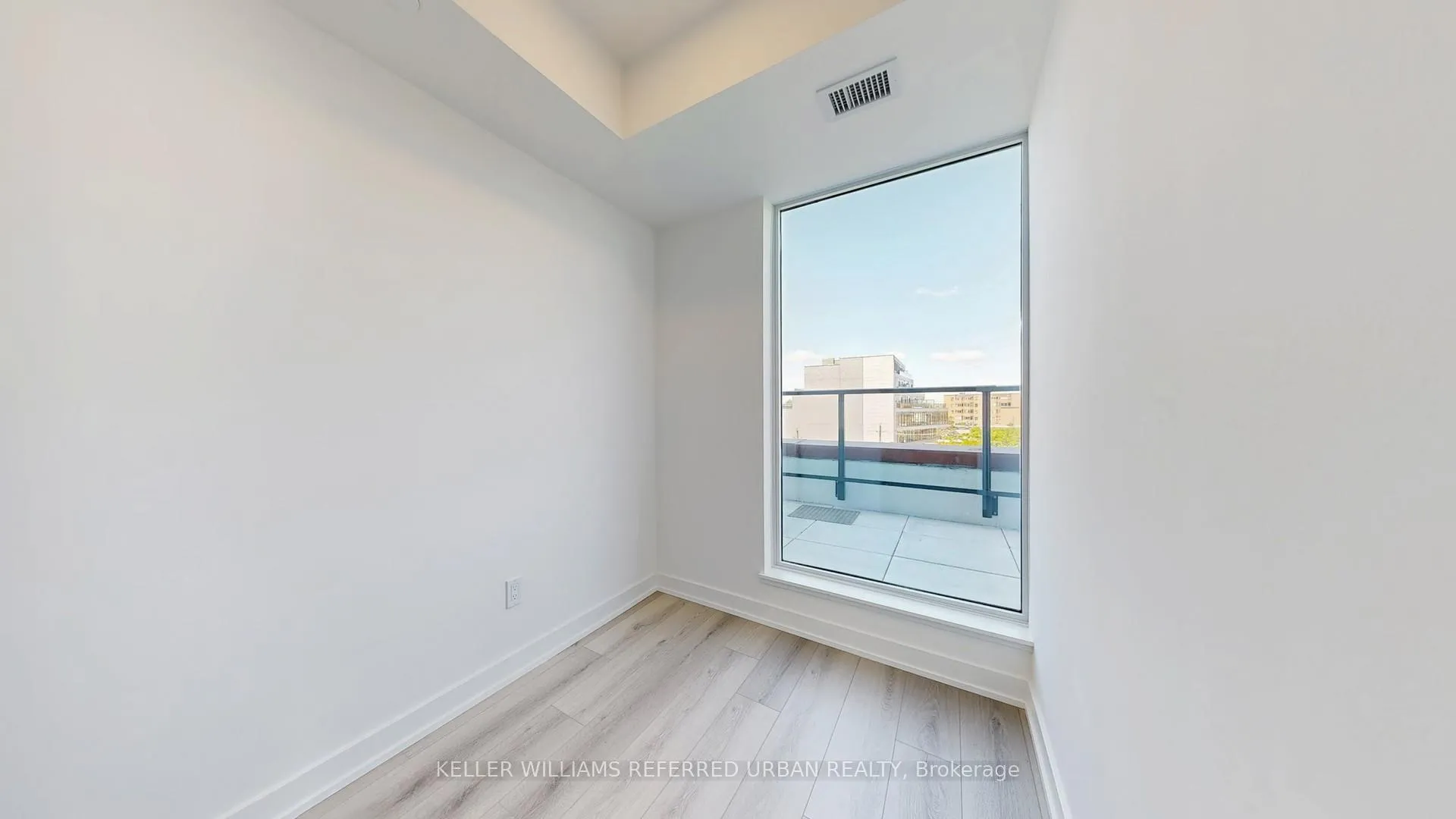 Photo 13 of Unit 606, 5 Lakeview Avenue, Toronto, Trinity-Bellwoods — HOMEH