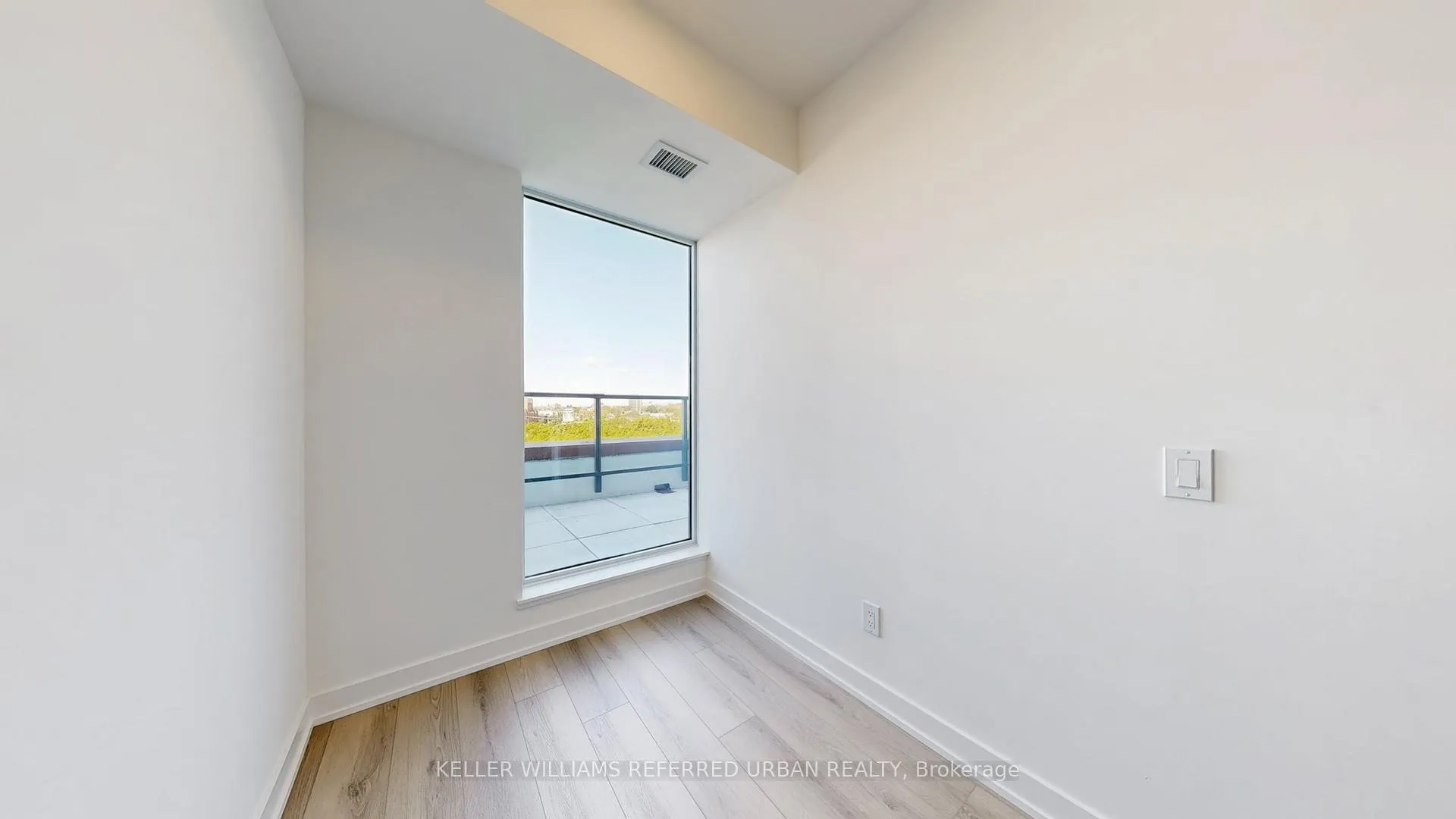Photo 14 of Unit 606, 5 Lakeview Avenue, Toronto, Trinity-Bellwoods — HOMEH
