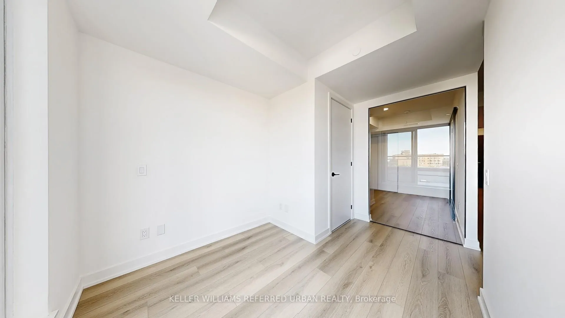 Photo 17 of Unit 606, 5 Lakeview Avenue, Toronto, Trinity-Bellwoods — HOMEH