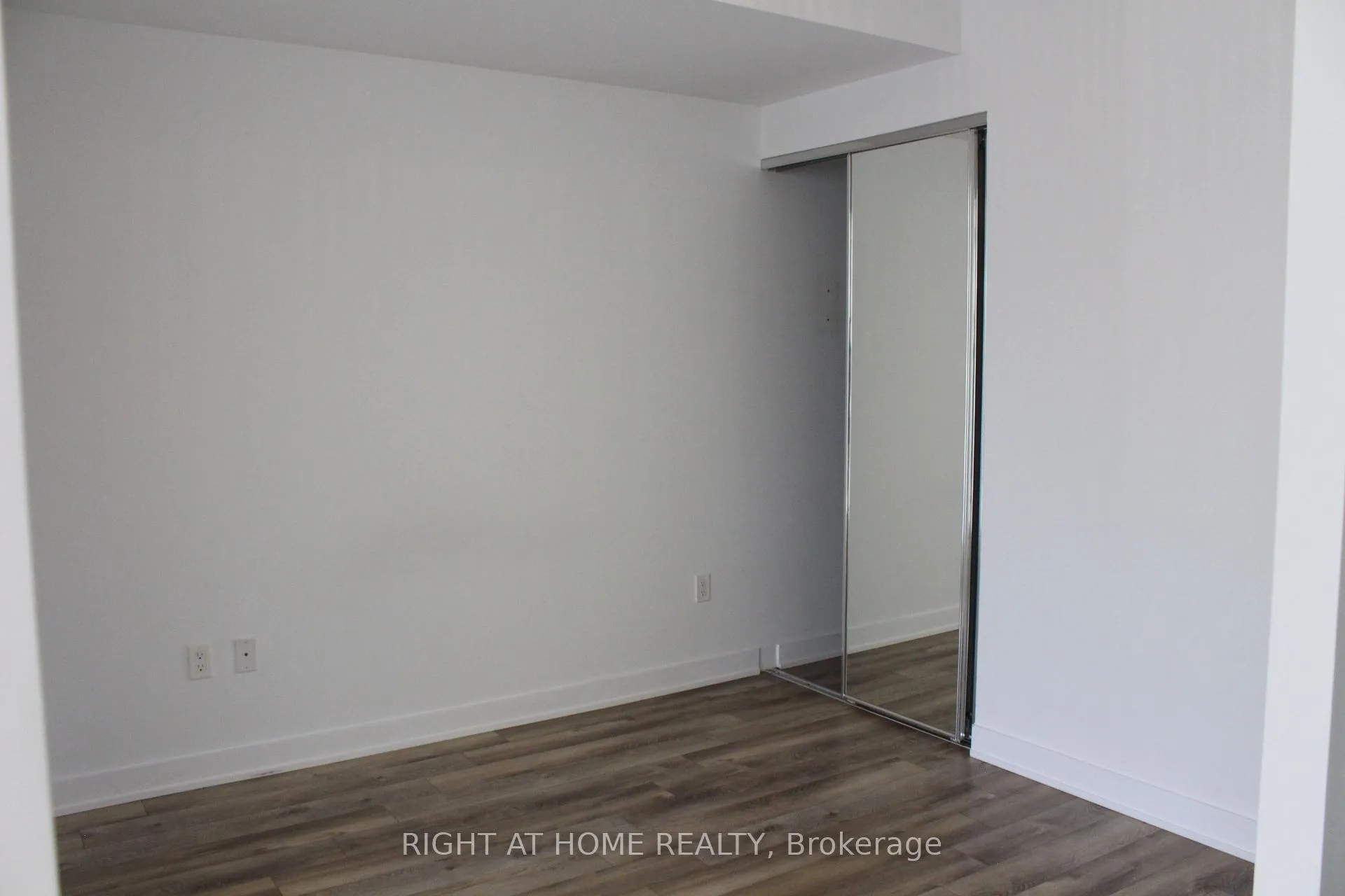 Photo 7 of Unit 210, 106 Dovercourt Road, Toronto, Trinity-Bellwoods — HOMEH