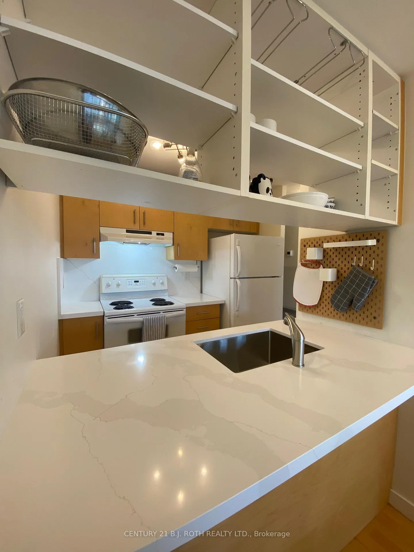 Photo 1 of Unit 1203, 285 Mutual Street, Toronto, Church-Yonge Corridor — HOMEH