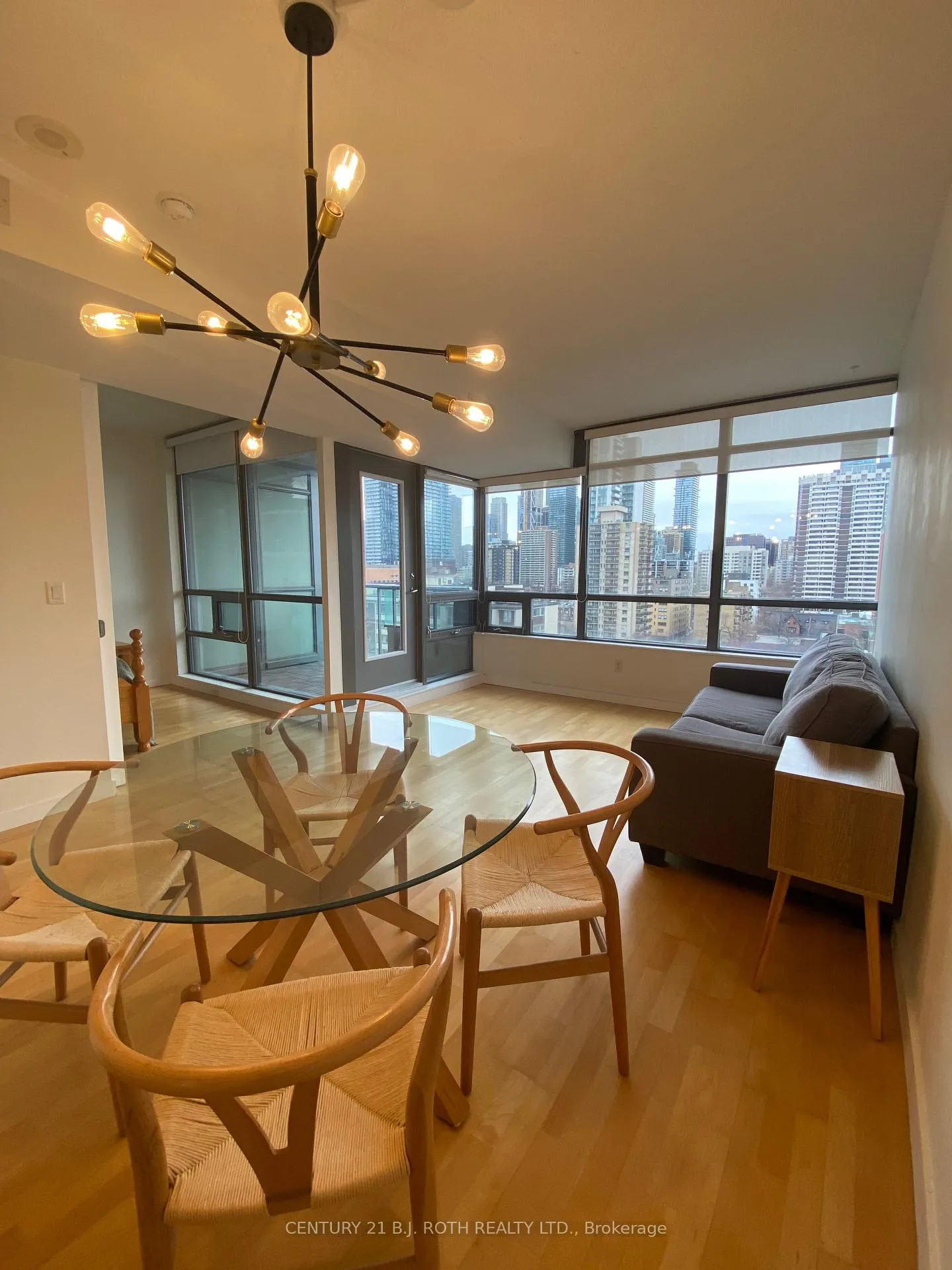 Photo 2 of Unit 1203, 285 Mutual Street, Toronto, Church-Yonge Corridor — HOMEH