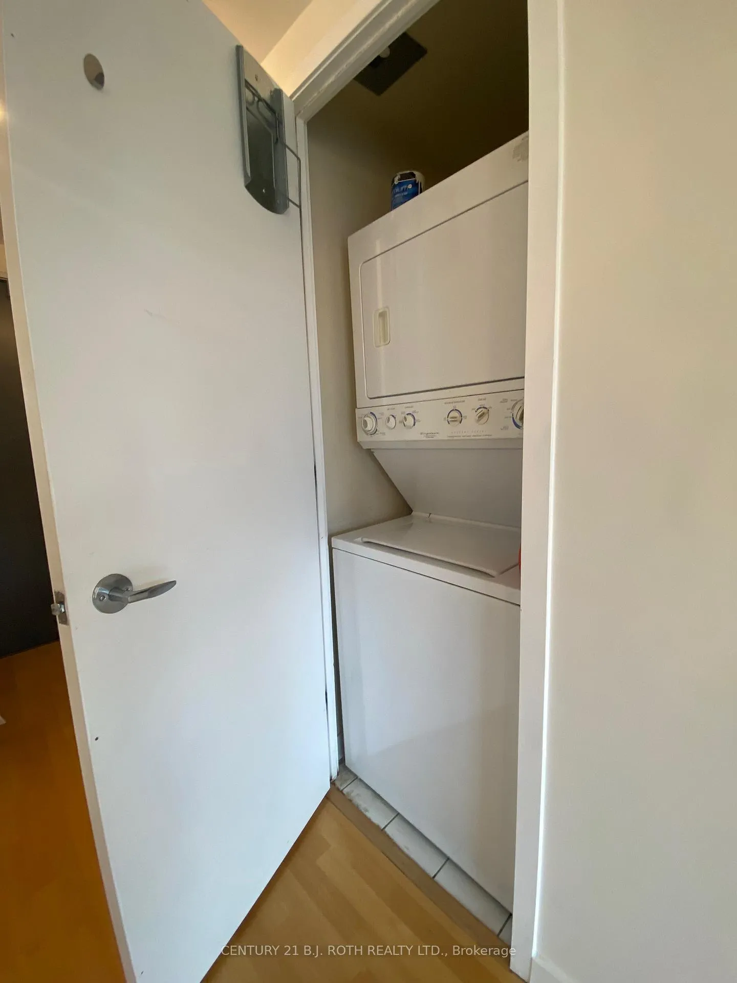 Photo 8 of Unit 1203, 285 Mutual Street, Toronto, Church-Yonge Corridor — HOMEH