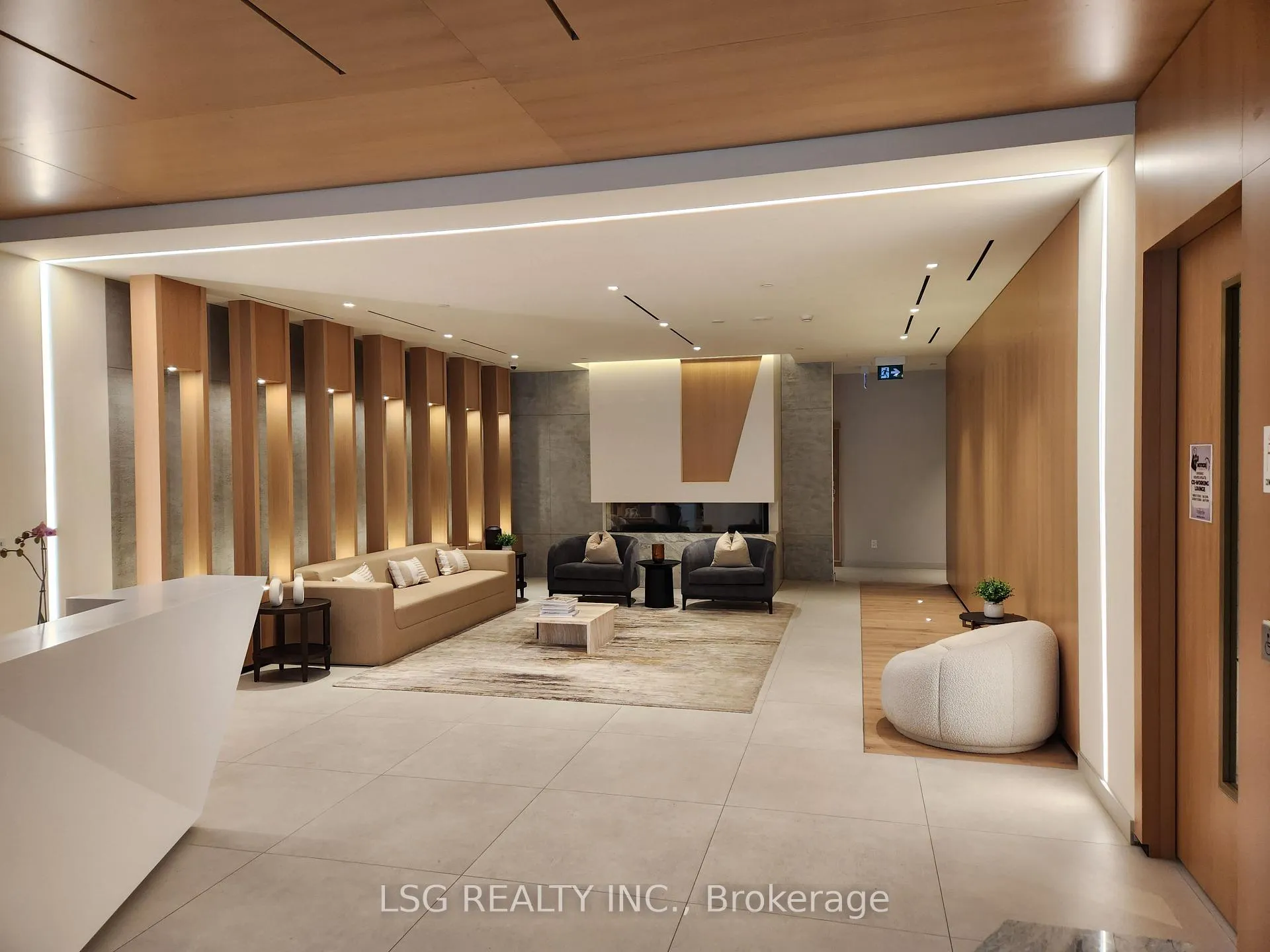 Photo 2 of Unit 3403, 5 Defries Street, Toronto, Regent Park — HOMEH