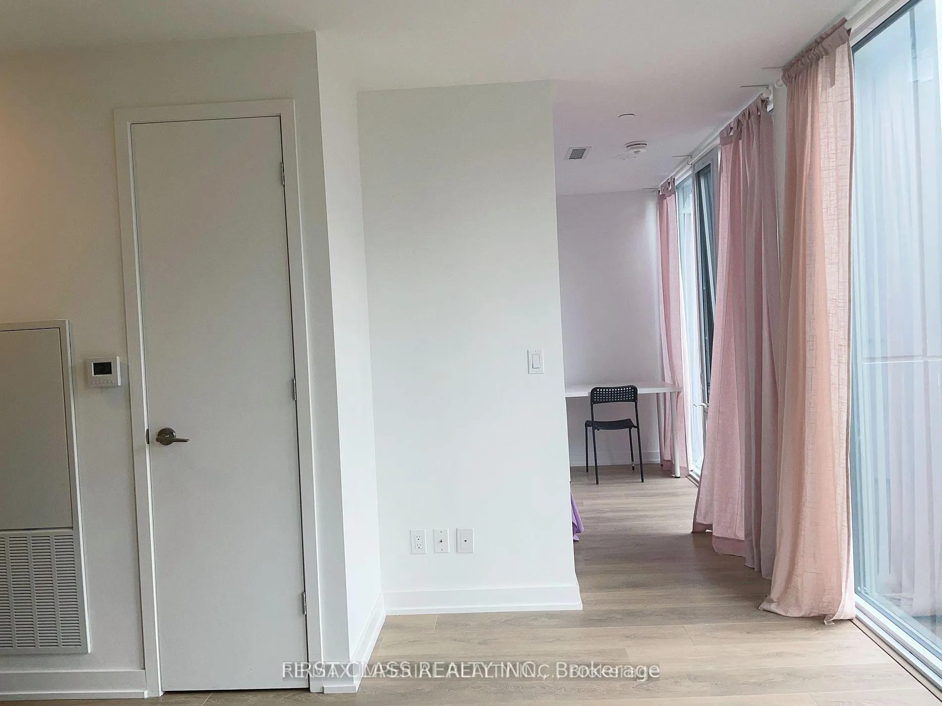 Photo 9 of Unit 505, 18 Maitland Terrace, Toronto, Church-Yonge Corridor — HOMEH