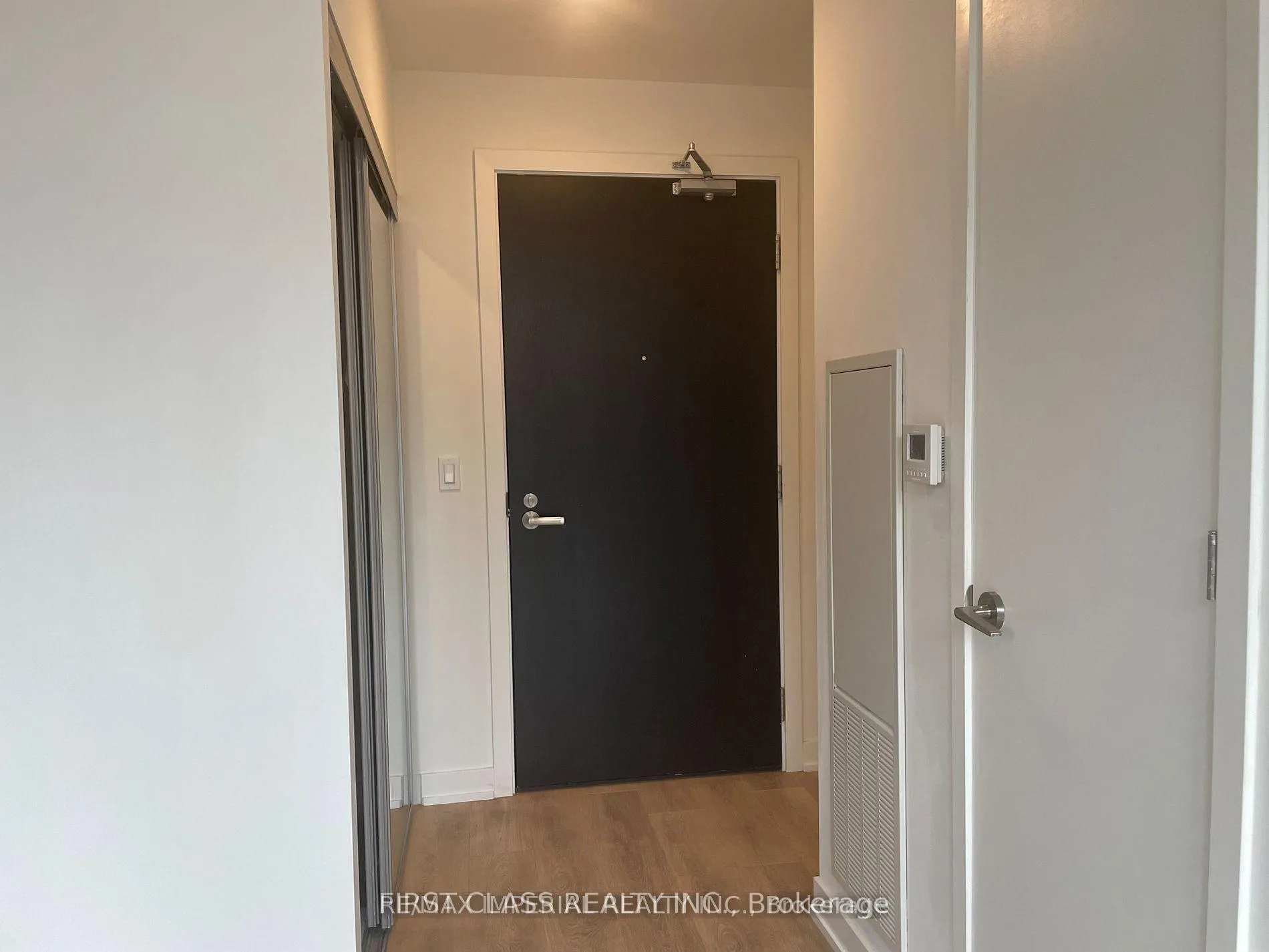 Photo 11 of Unit 505, 18 Maitland Terrace, Toronto, Church-Yonge Corridor — HOMEH