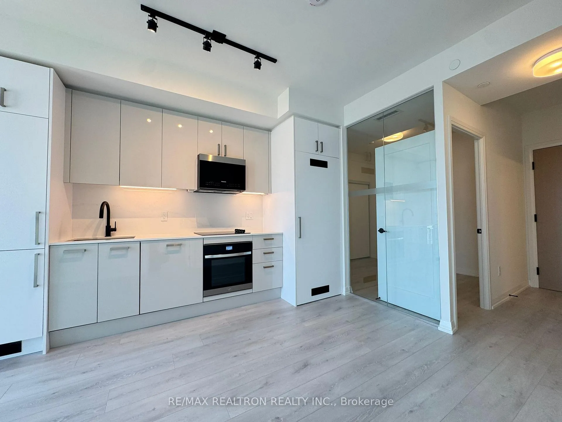 Photo 9 of Unit 2009, 280 Dundas Street W, Toronto, Kensington-Chinatown — HOMEH