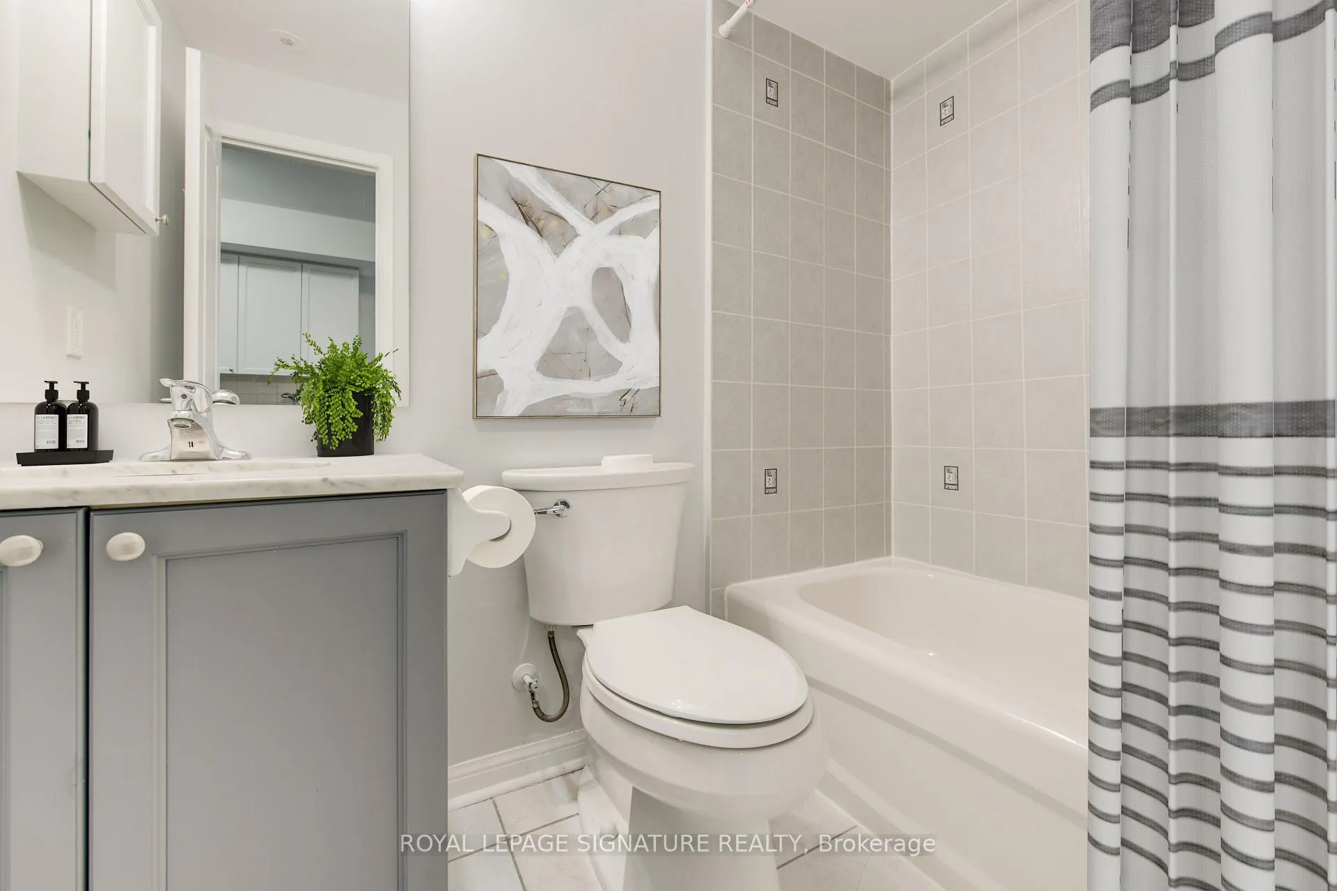 Photo 8 of Unit 35, 68 Carr Street, Toronto, Kensington-Chinatown — HOMEH
