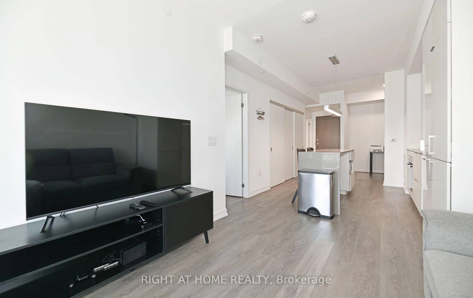 Photo 5 of Unit 912, 15 Lower Jarvis Street, Toronto, Waterfront Communities — HOMEH