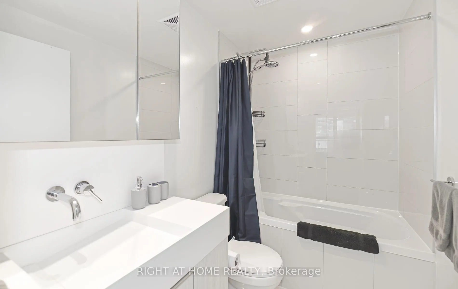 Photo 15 of Unit 912, 15 Lower Jarvis Street, Toronto, Waterfront Communities — HOMEH