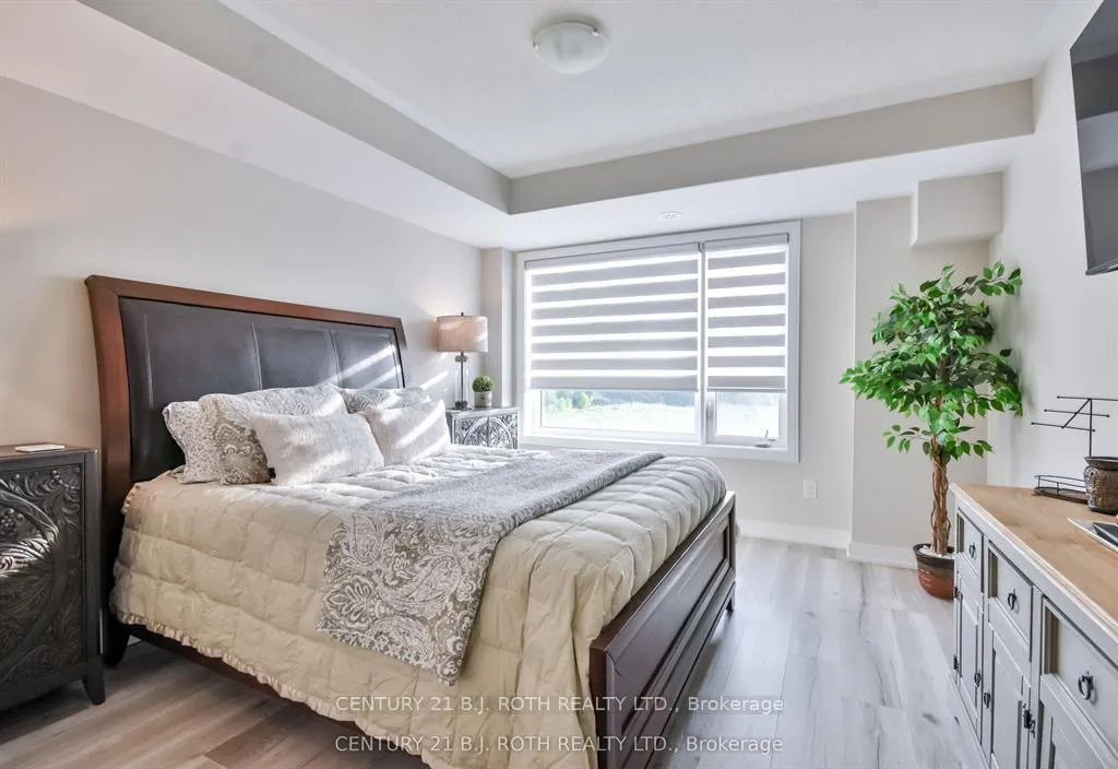 Photo 22 of 64 Appletree Lane, Barrie, Innis-Shore — HOMEH