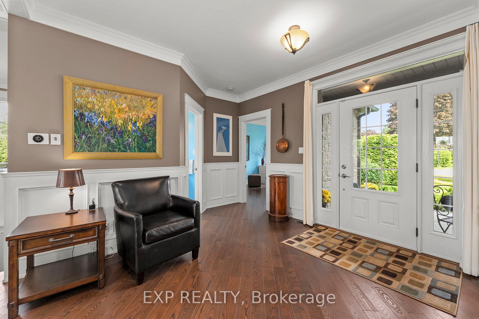Photo 4 of 71 Clovelly Cove, Georgina, Pefferlaw — HOMEH