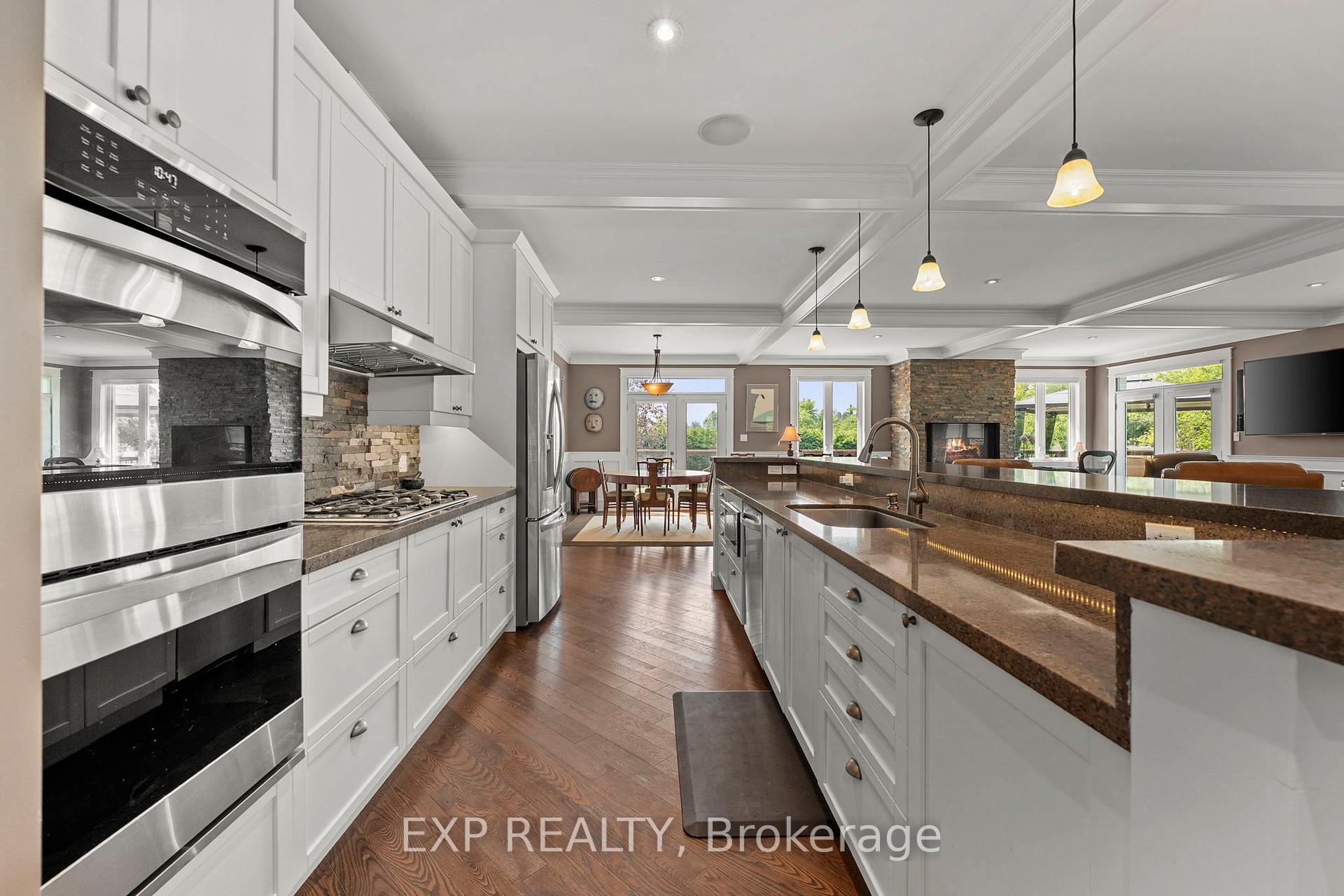 Photo 8 of 71 Clovelly Cove, Georgina, Pefferlaw — HOMEH