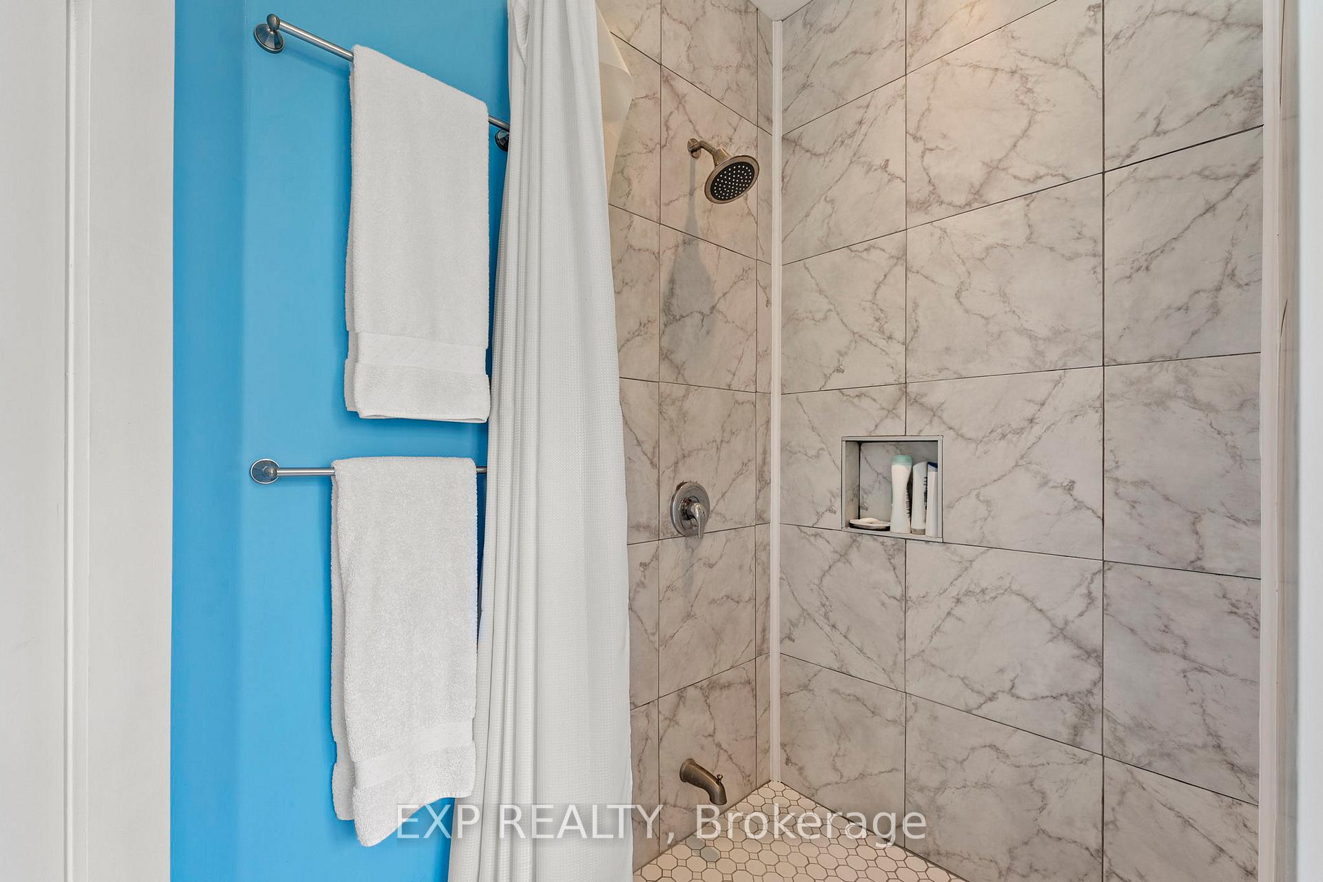 Photo 26 of 71 Clovelly Cove, Georgina, Pefferlaw — HOMEH