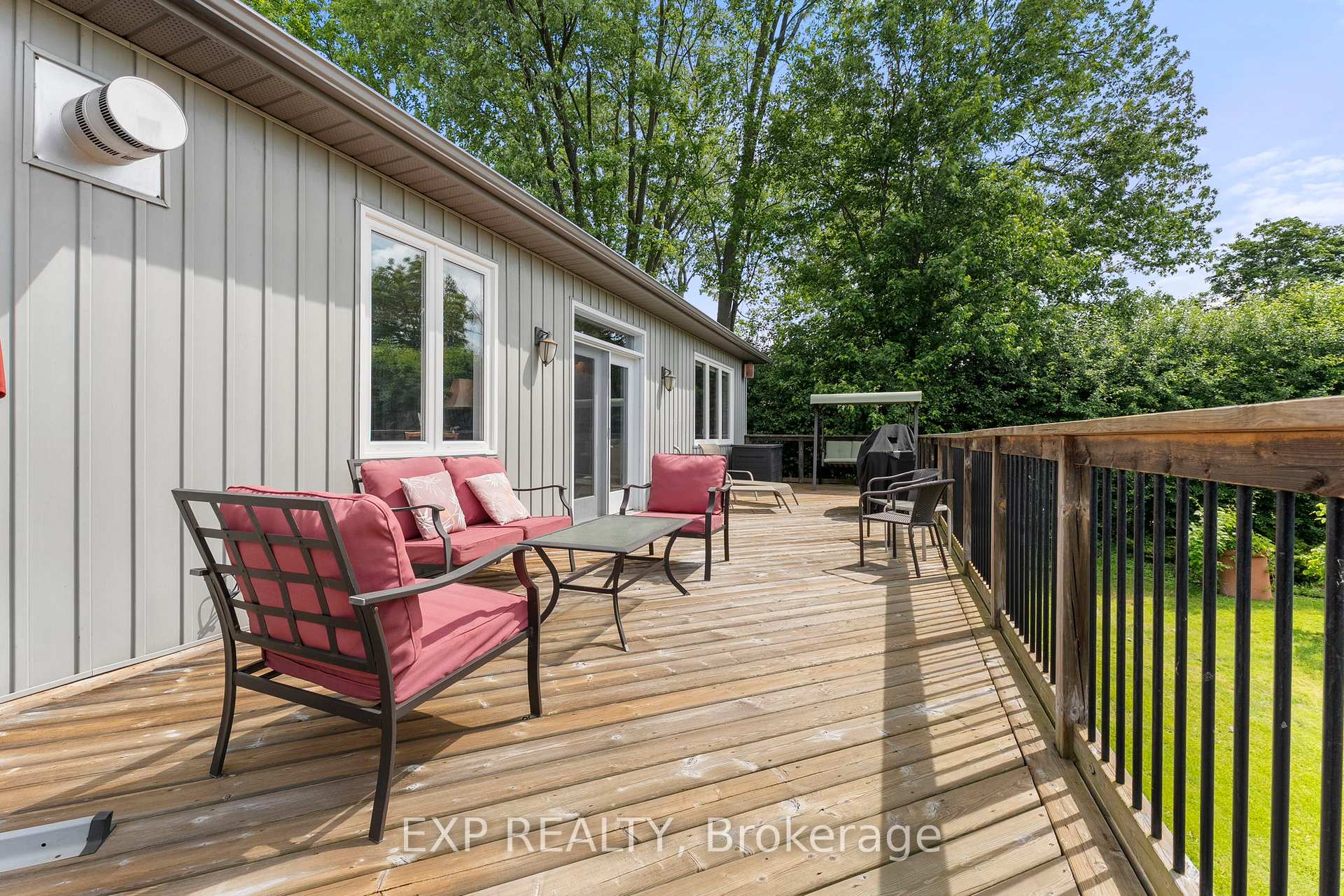 Photo 37 of 71 Clovelly Cove, Georgina, Pefferlaw — HOMEH