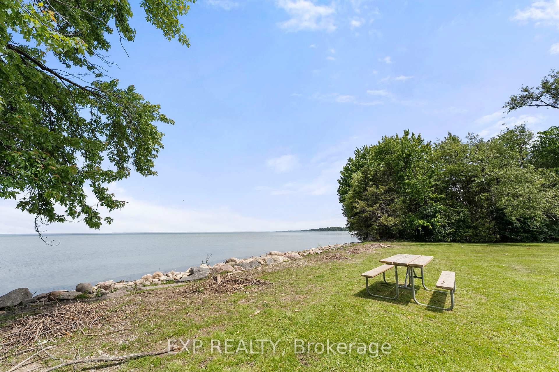 Photo 45 of 71 Clovelly Cove, Georgina, Pefferlaw — HOMEH
