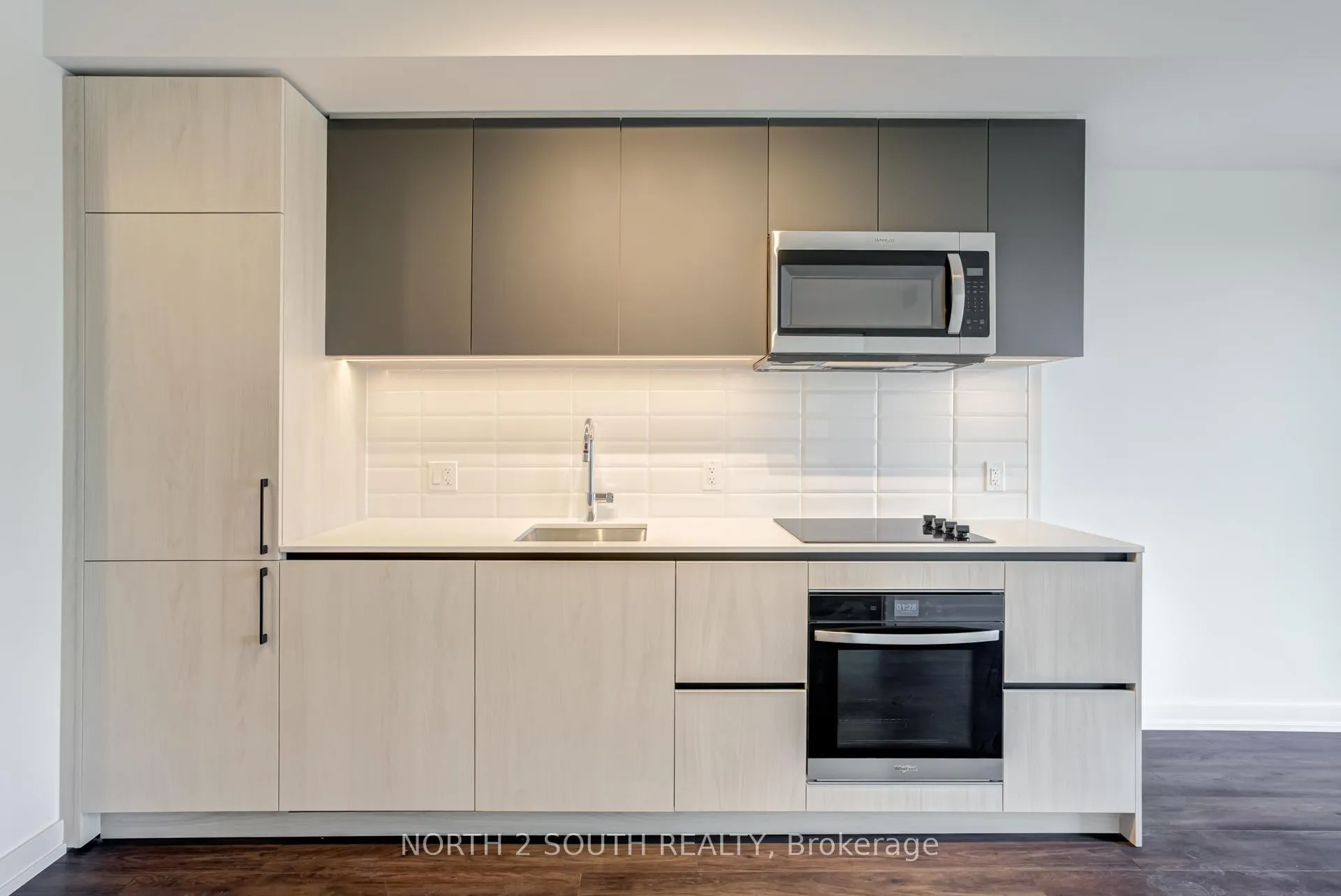 Photo 4 of Unit 730, 150 Logan Avenue, Toronto, South Riverdale — HOMEH