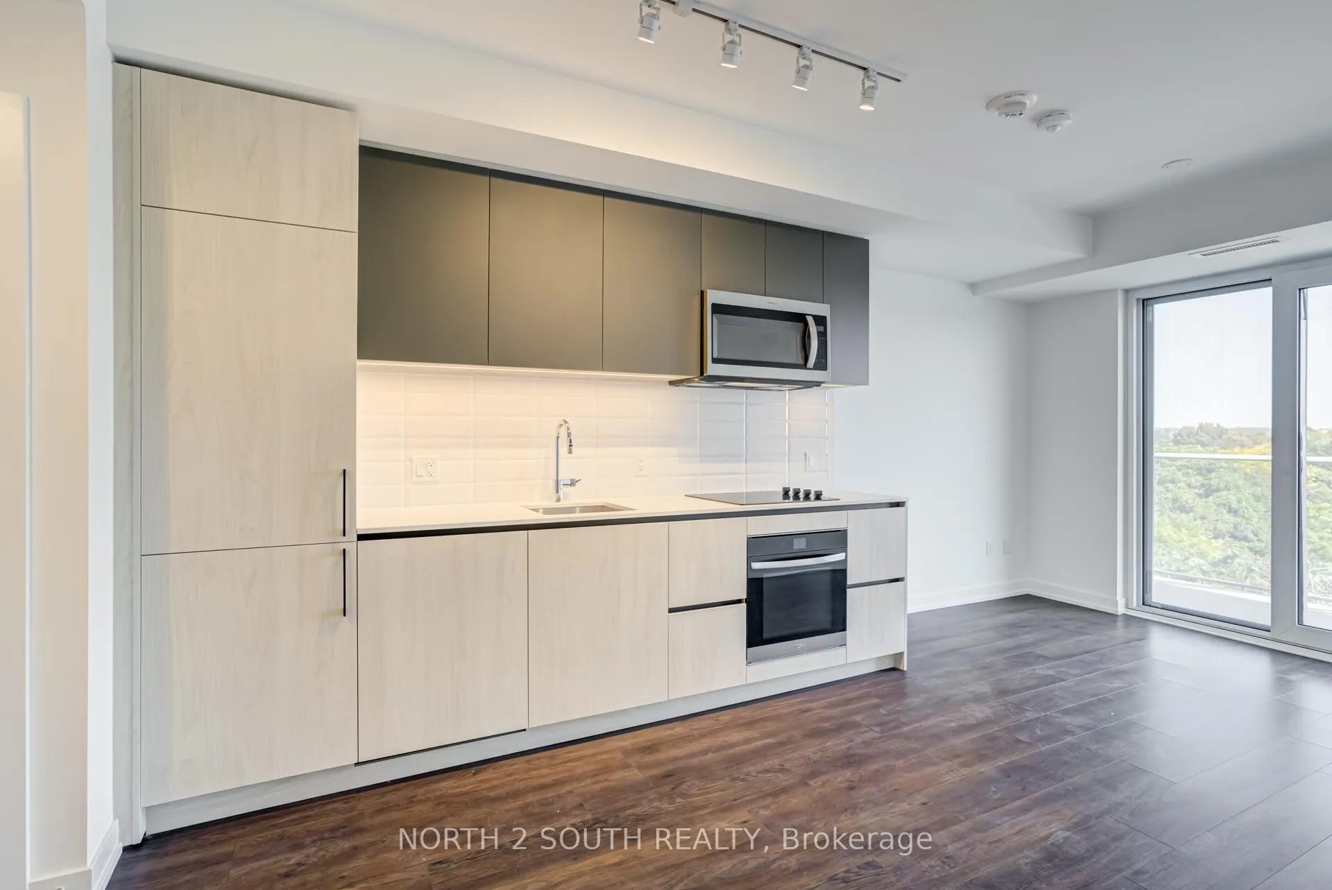 Photo 6 of Unit 730, 150 Logan Avenue, Toronto, South Riverdale — HOMEH