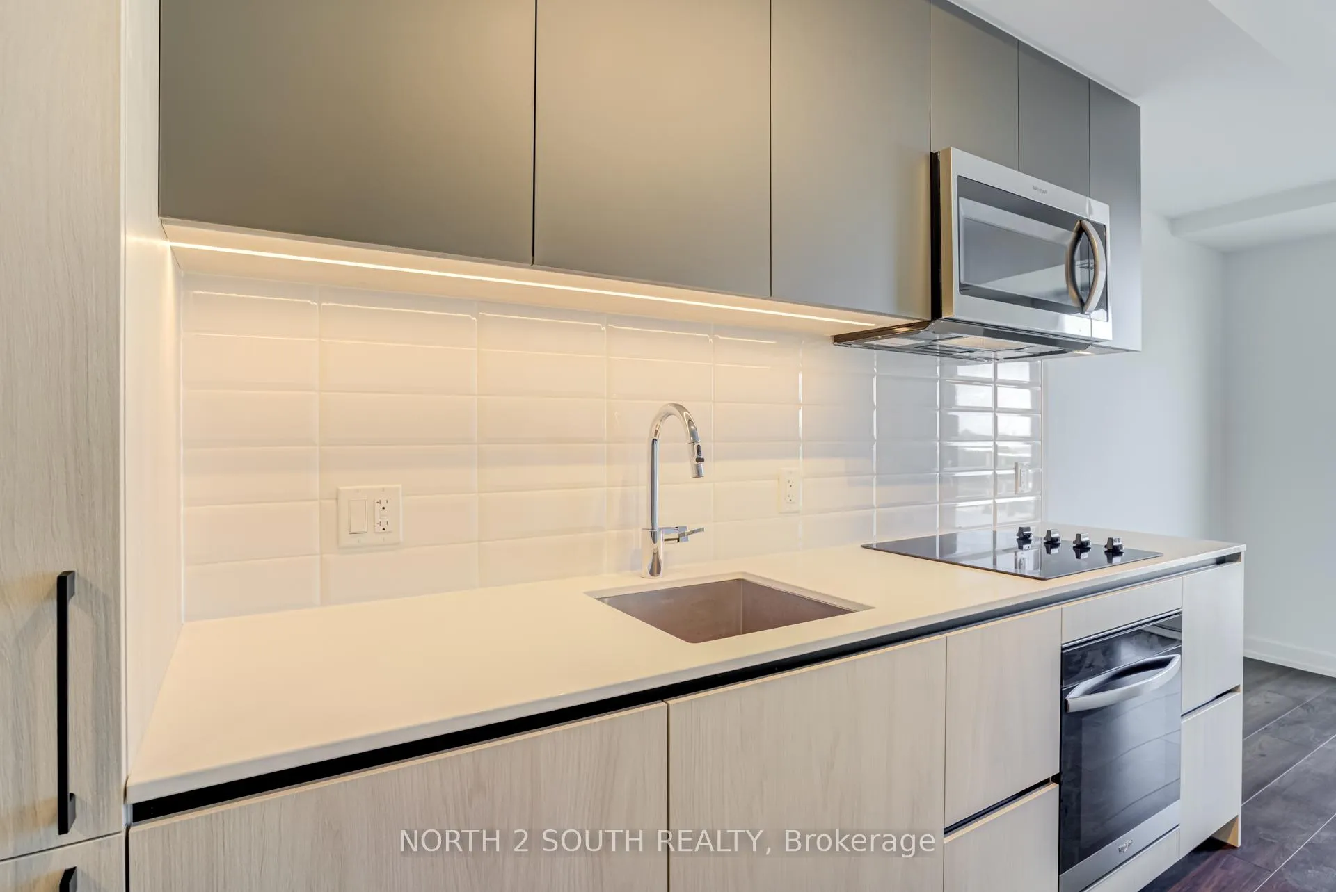 Photo 7 of Unit 730, 150 Logan Avenue, Toronto, South Riverdale — HOMEH