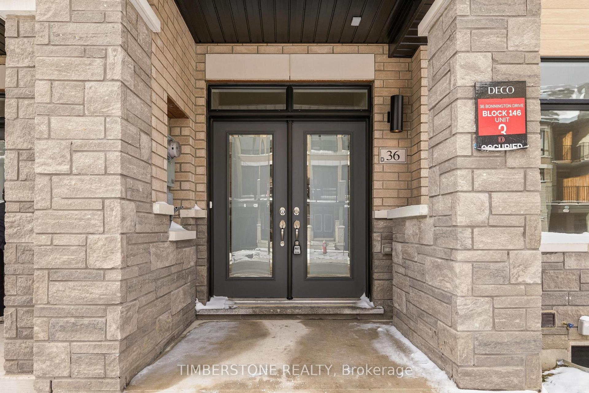 Photo 3 of 36 Bonnington Drive, Brampton, Northwest Brampton — HOMEH