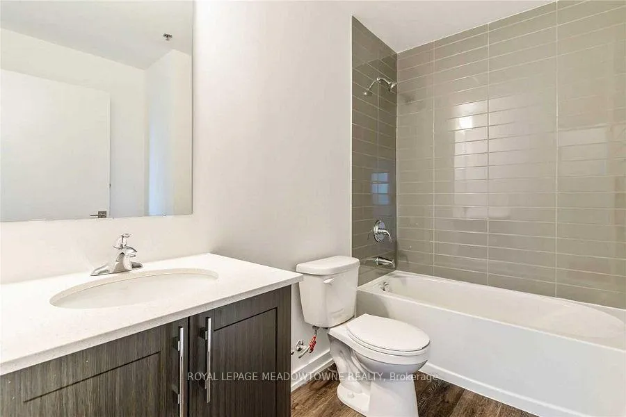 Photo 12 of Unit 408, 430 Essa Road, Barrie, Holly — HOMEH