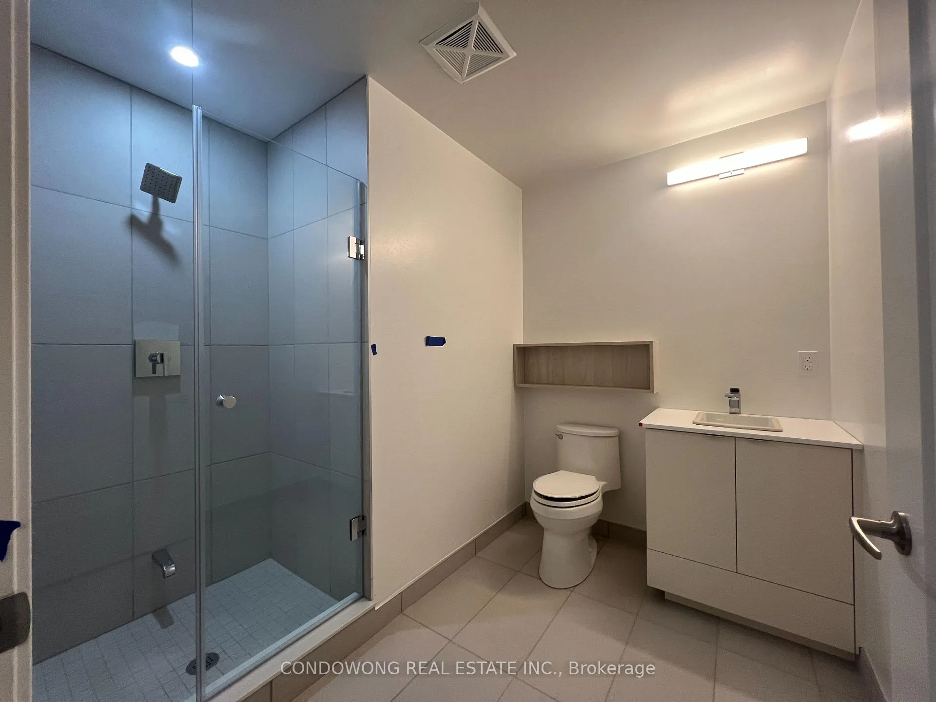 Photo 11 of Unit 2012, 70 Princess Street, Toronto, Waterfront Communities — HOMEH
