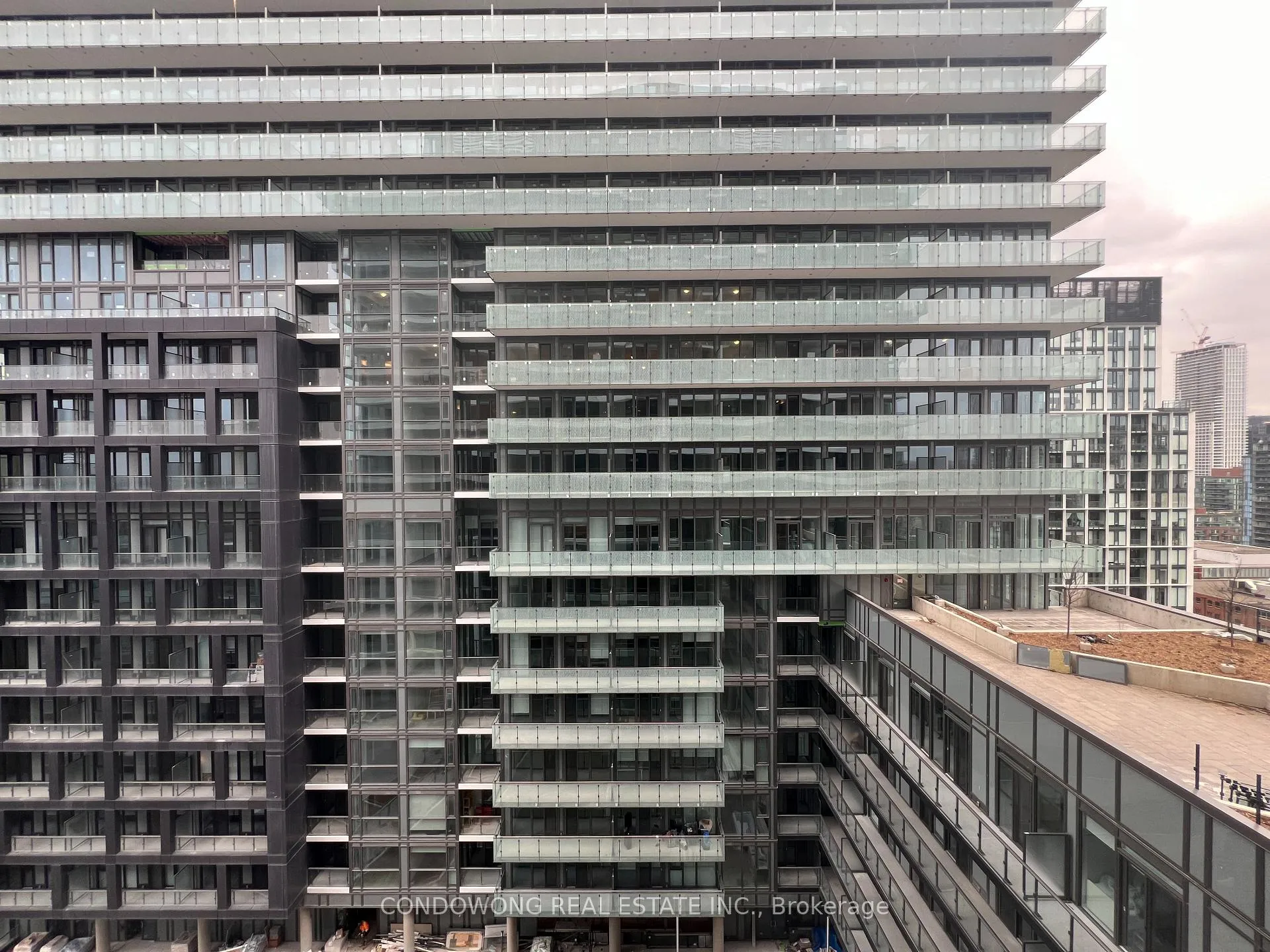 Photo 13 of Unit 2012, 70 Princess Street, Toronto, Waterfront Communities — HOMEH