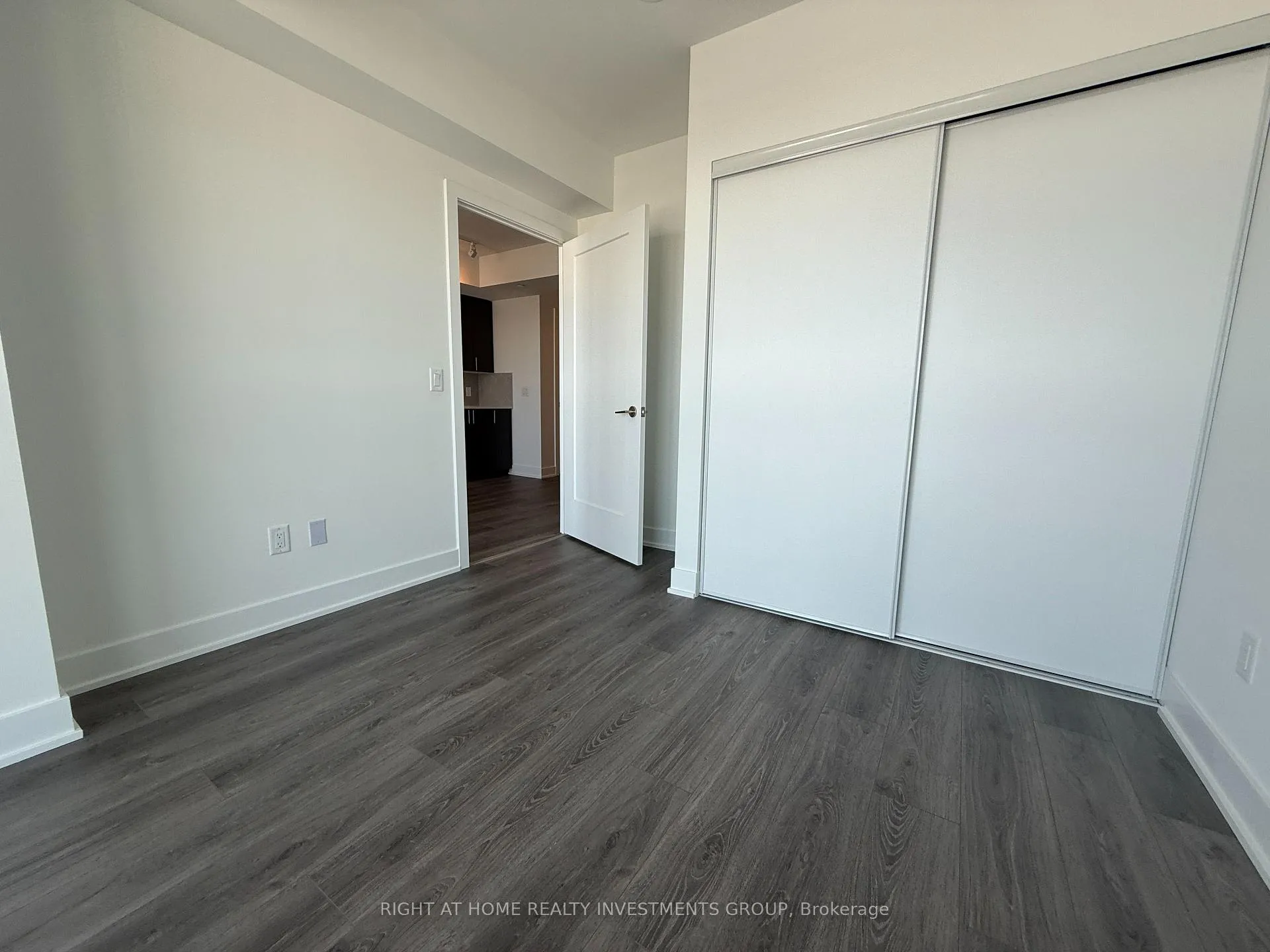 Photo 11 of Unit 1801, 2545 Simcoe Street N, Oshawa, Windfields — HOMEH