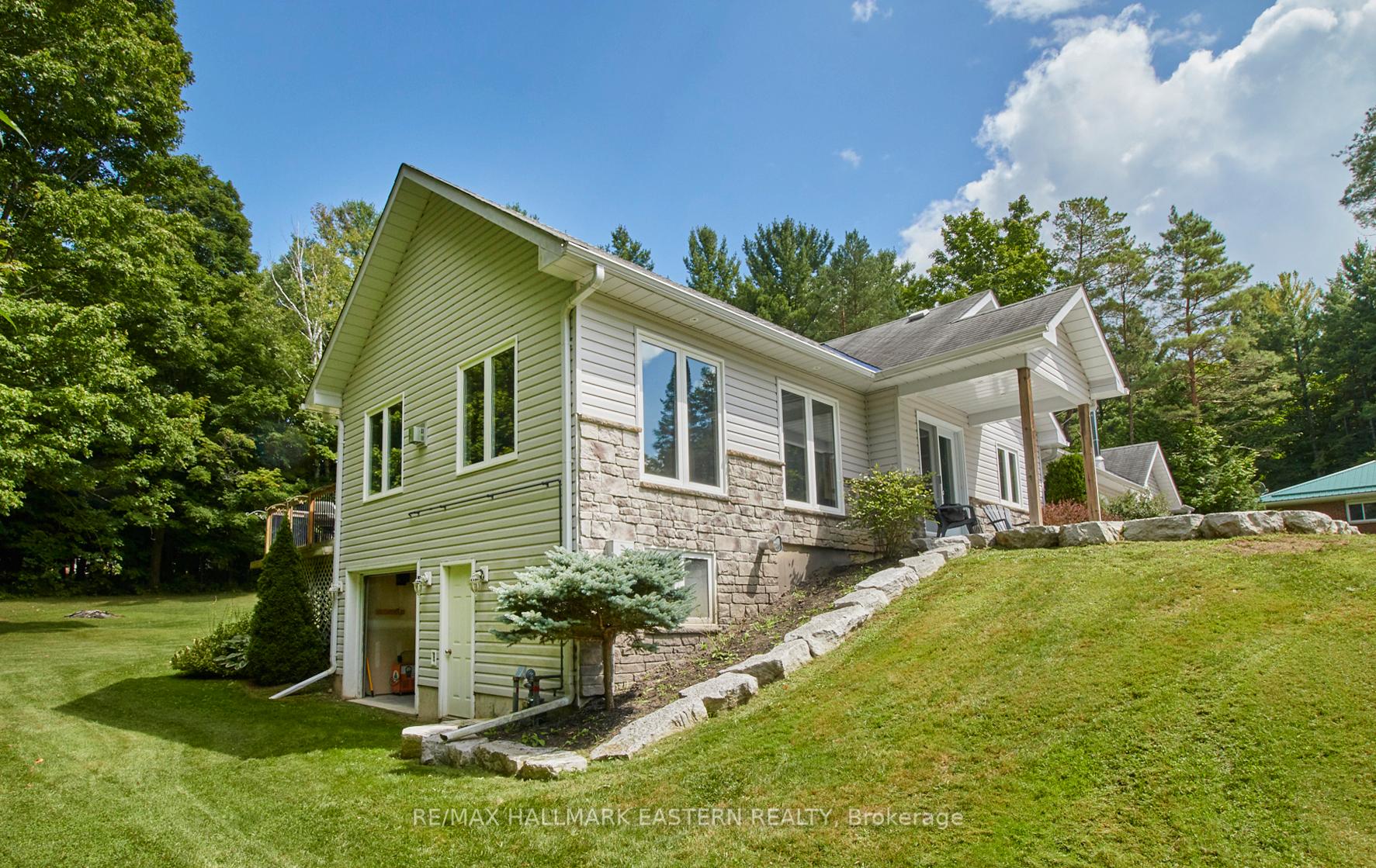 Photo 2 of 39 Deer Avenue, Cavan Monaghan, Cavan Twp — HOMEH