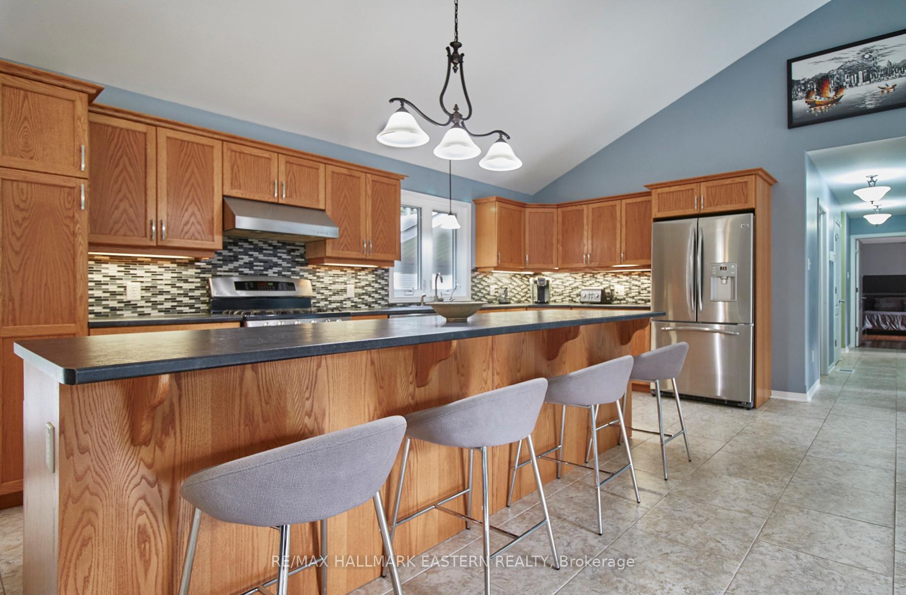 Photo 14 of 39 Deer Avenue, Cavan Monaghan, Cavan Twp — HOMEH