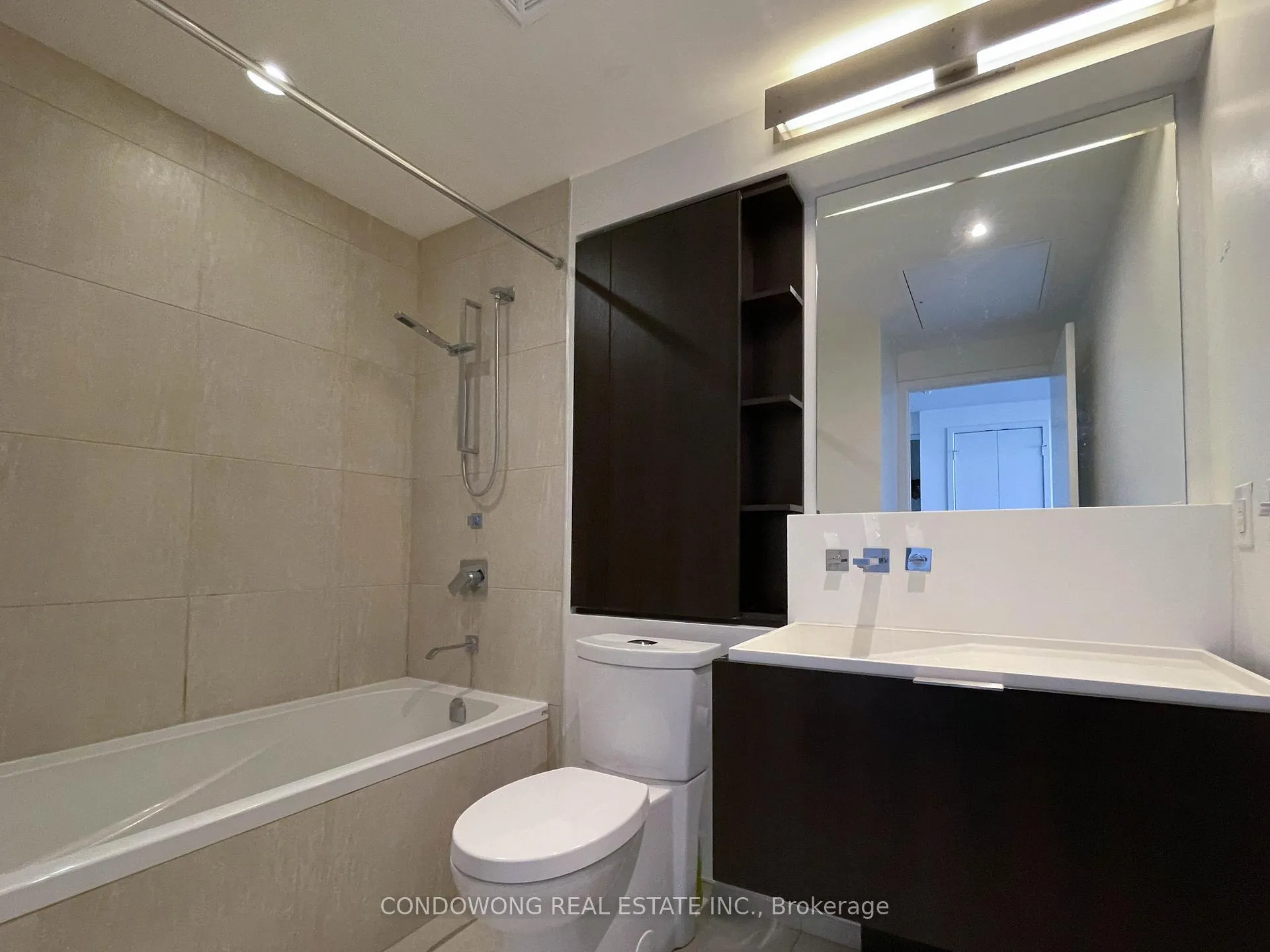 Photo 8 of Unit 4009, 101 Charles Street E, Toronto, Church-Yonge Corridor — HOMEH