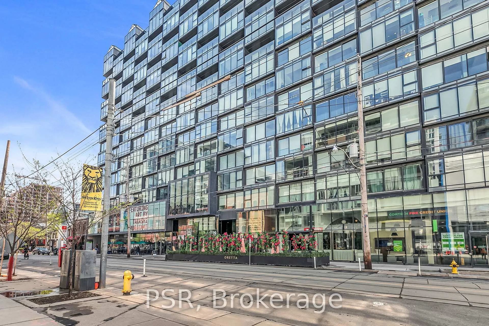 Front of Unit 620, 629 King Street W